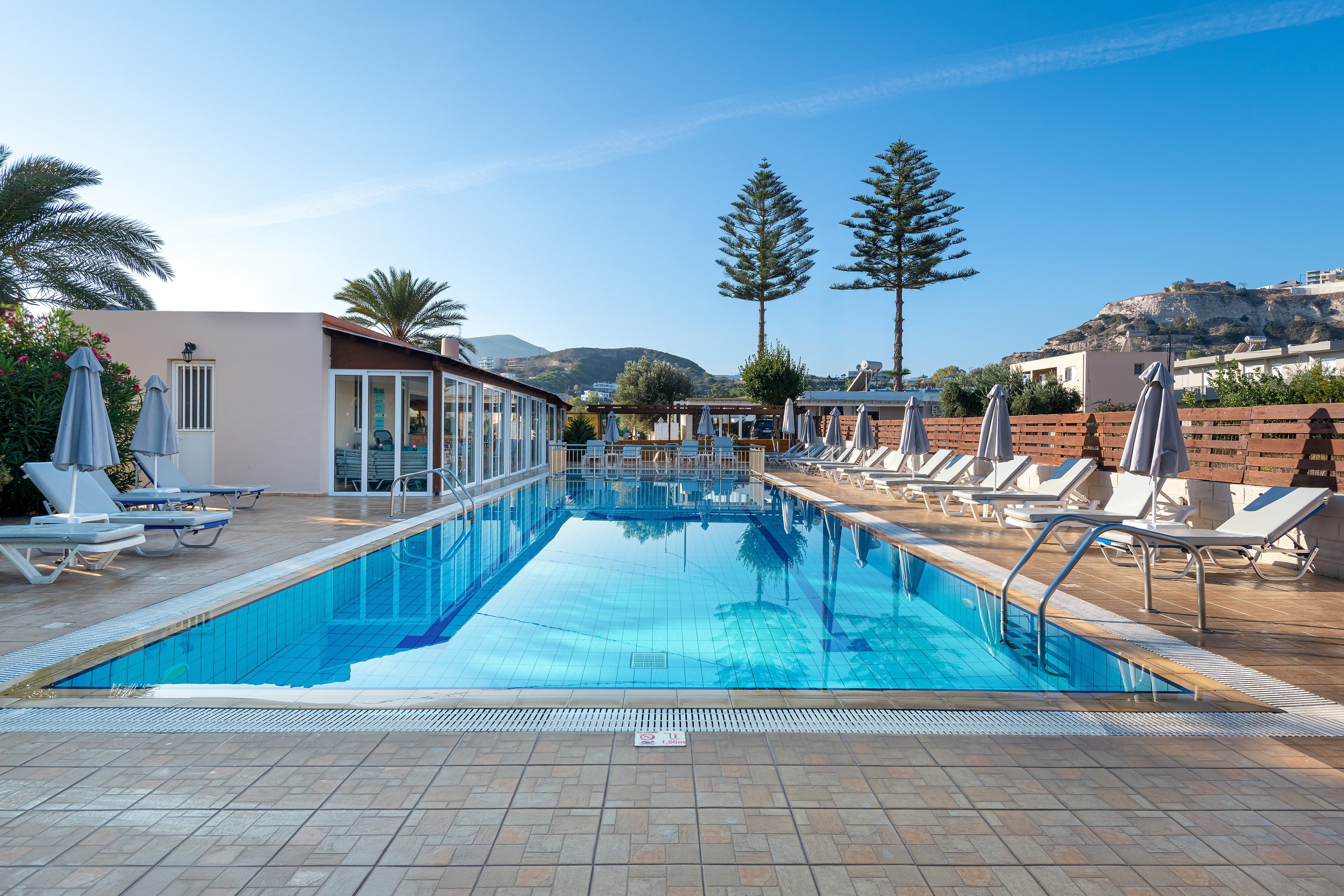 Yiannis The Beekeeper Apartments