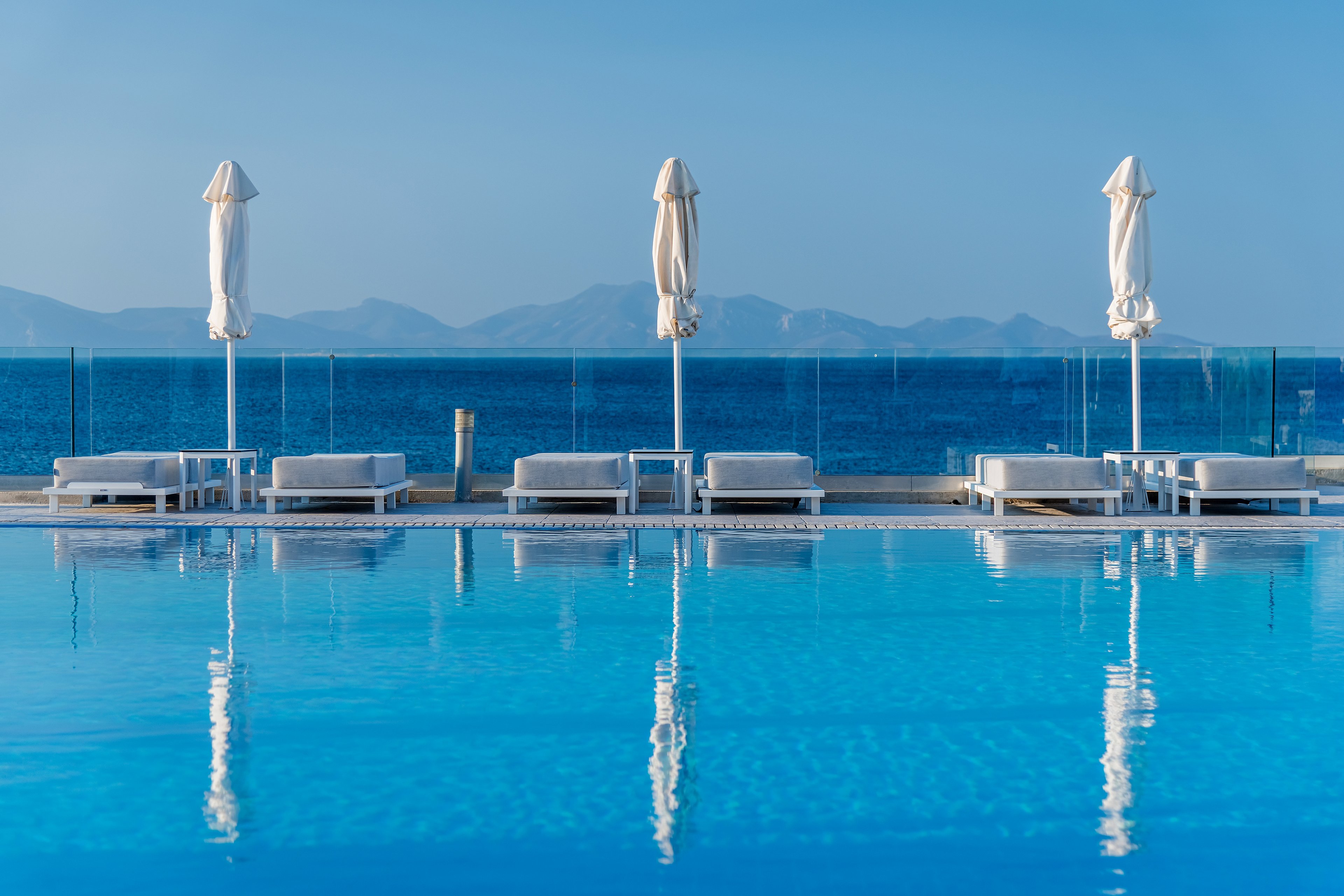 Dimitra Beach Hotel & Suites