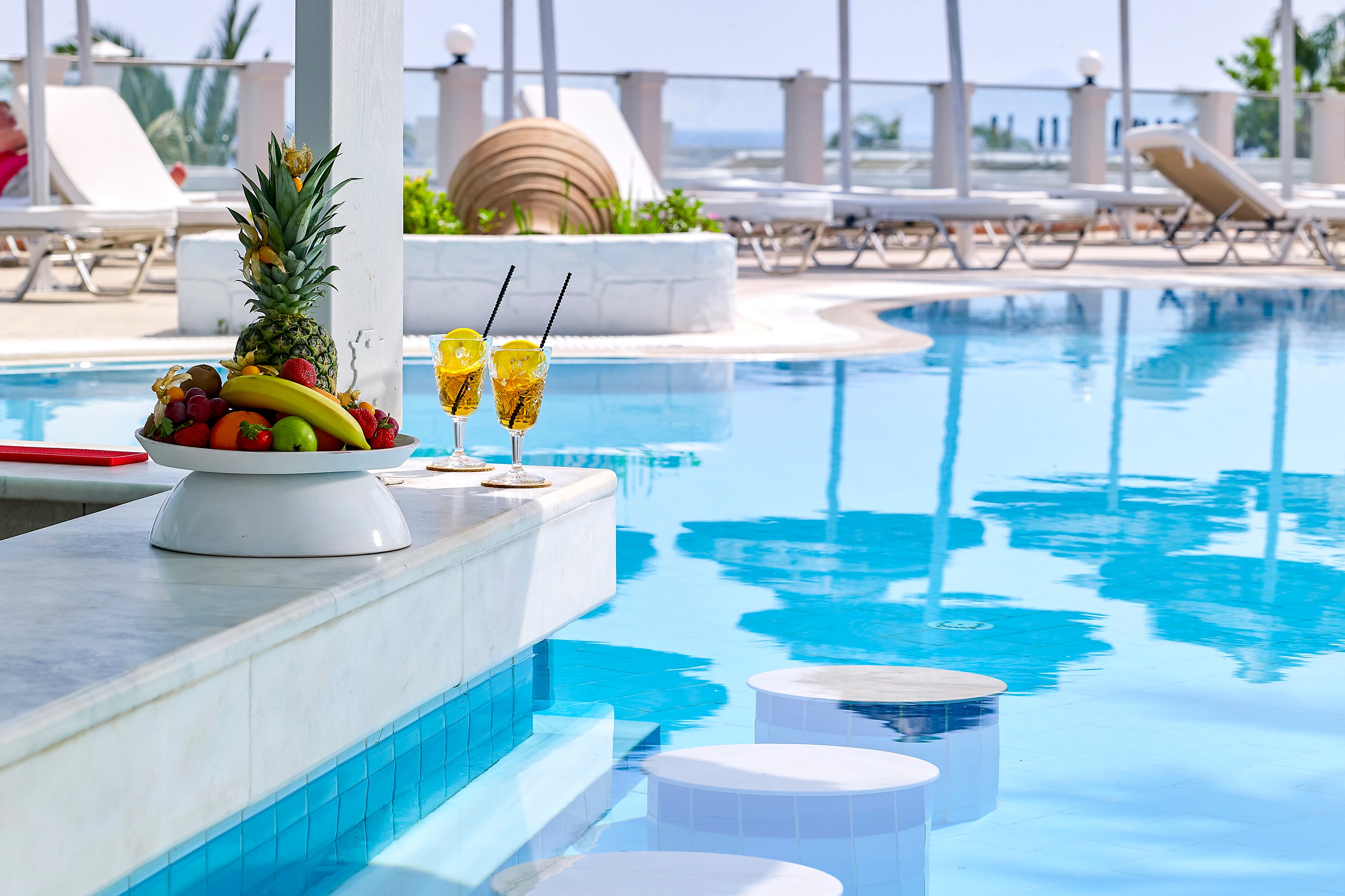 Dimitra Beach Hotel & Suites