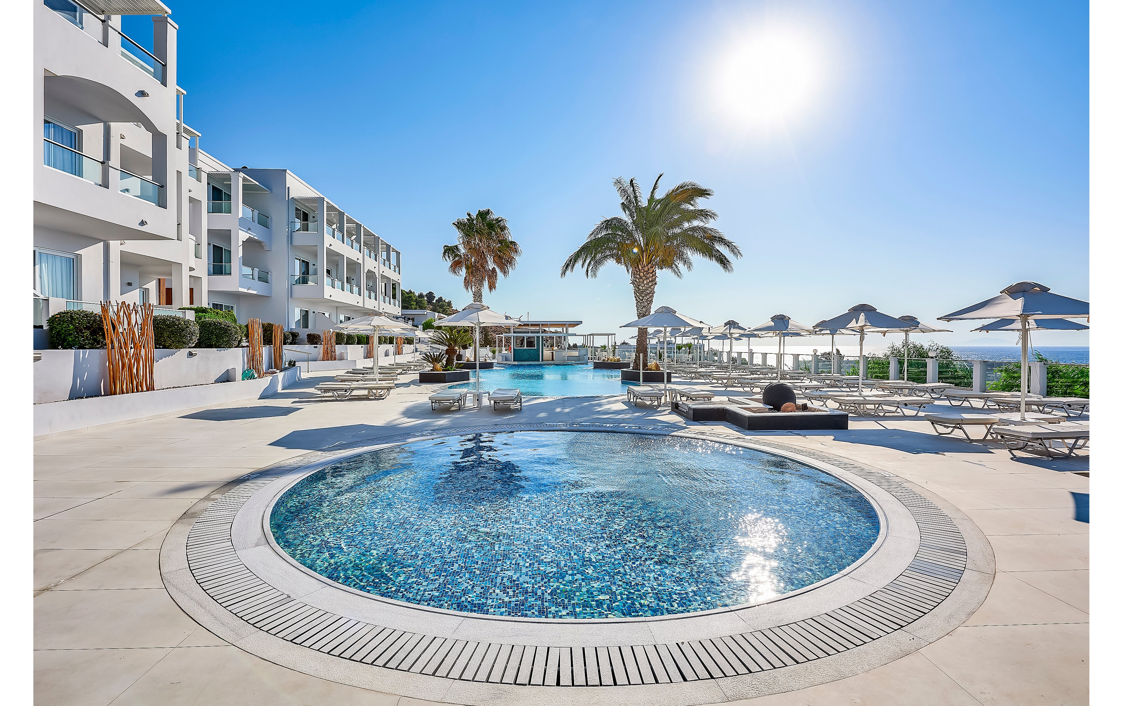 Dimitra Beach Hotel & Suites