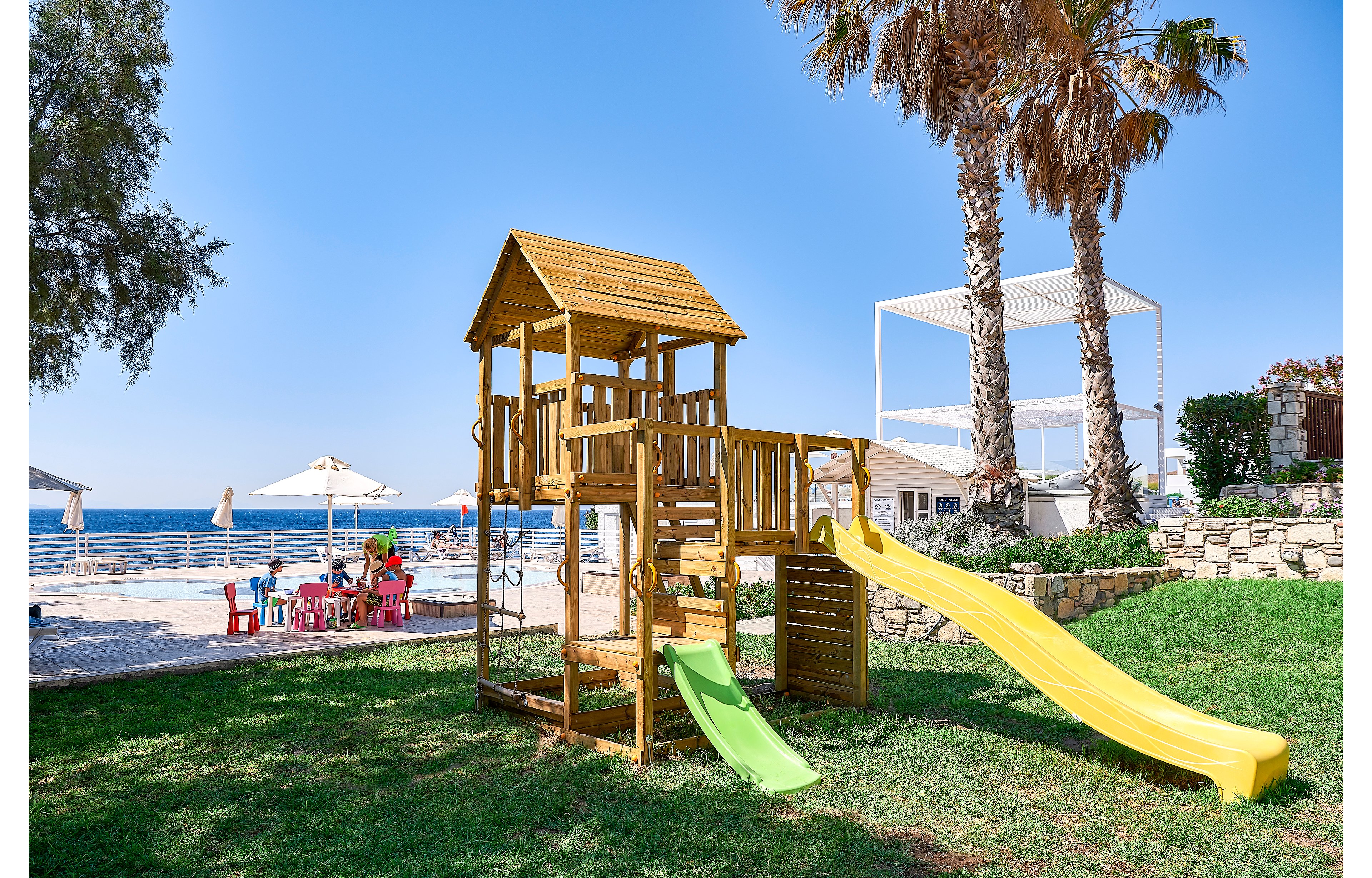 Dimitra Beach Hotel & Suites