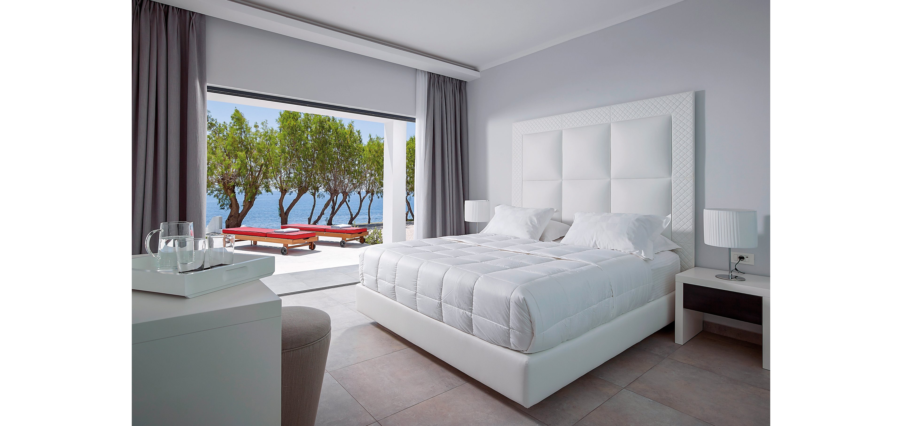 Dimitra Beach Hotel & Suites