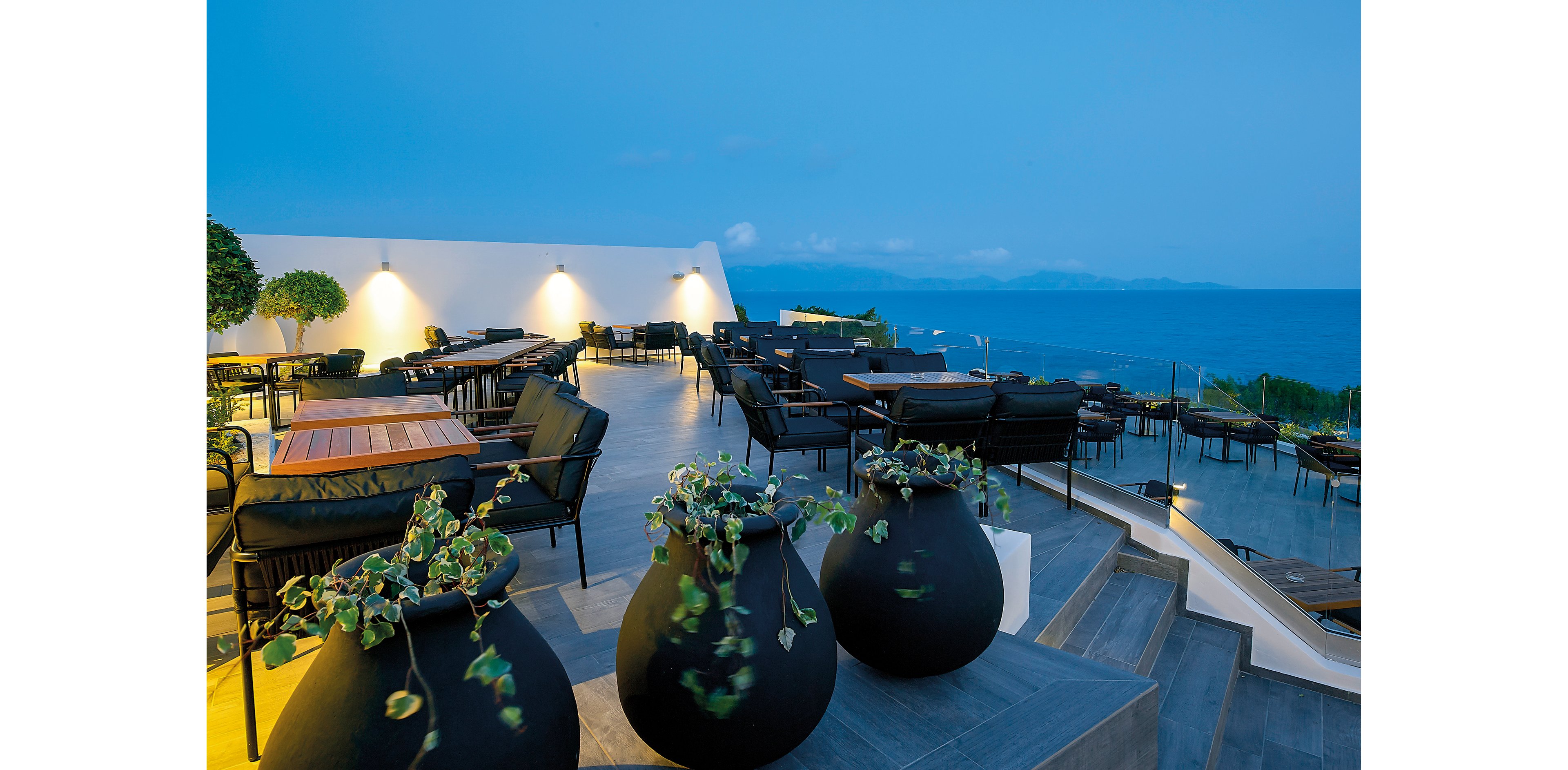 Dimitra Beach Hotel & Suites