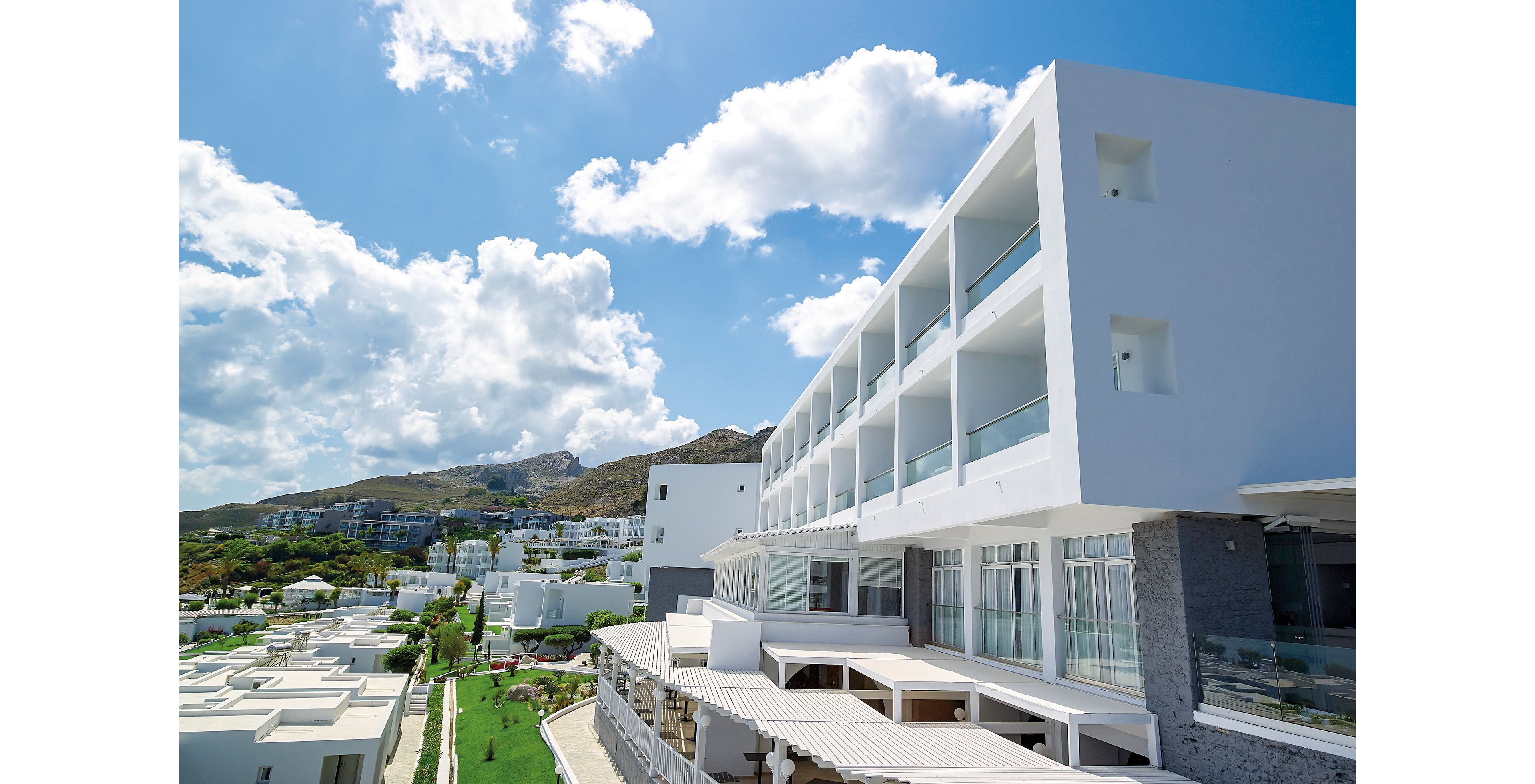 Dimitra Beach Hotel & Suites