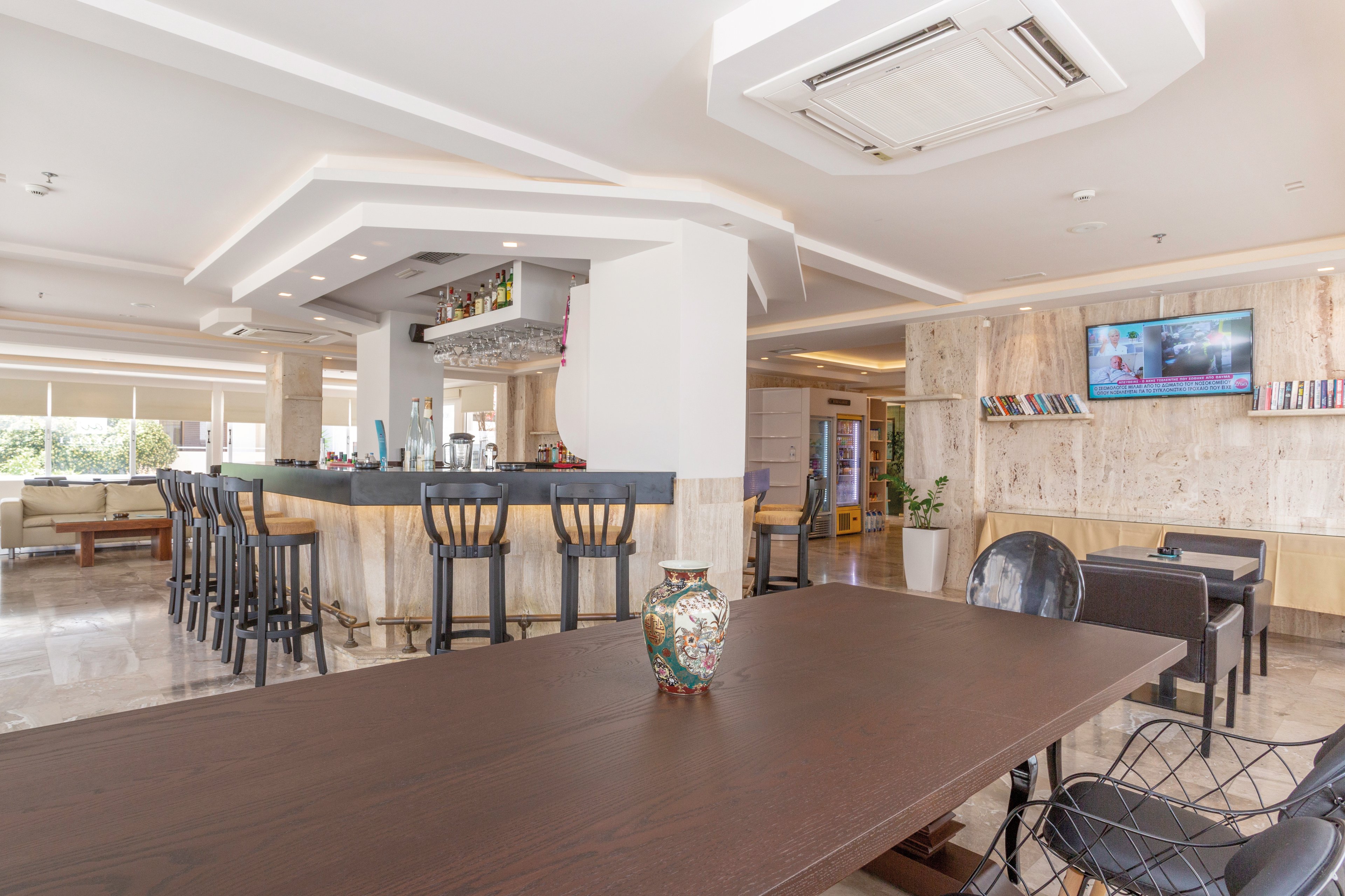 Agrelli Hotel & Suites