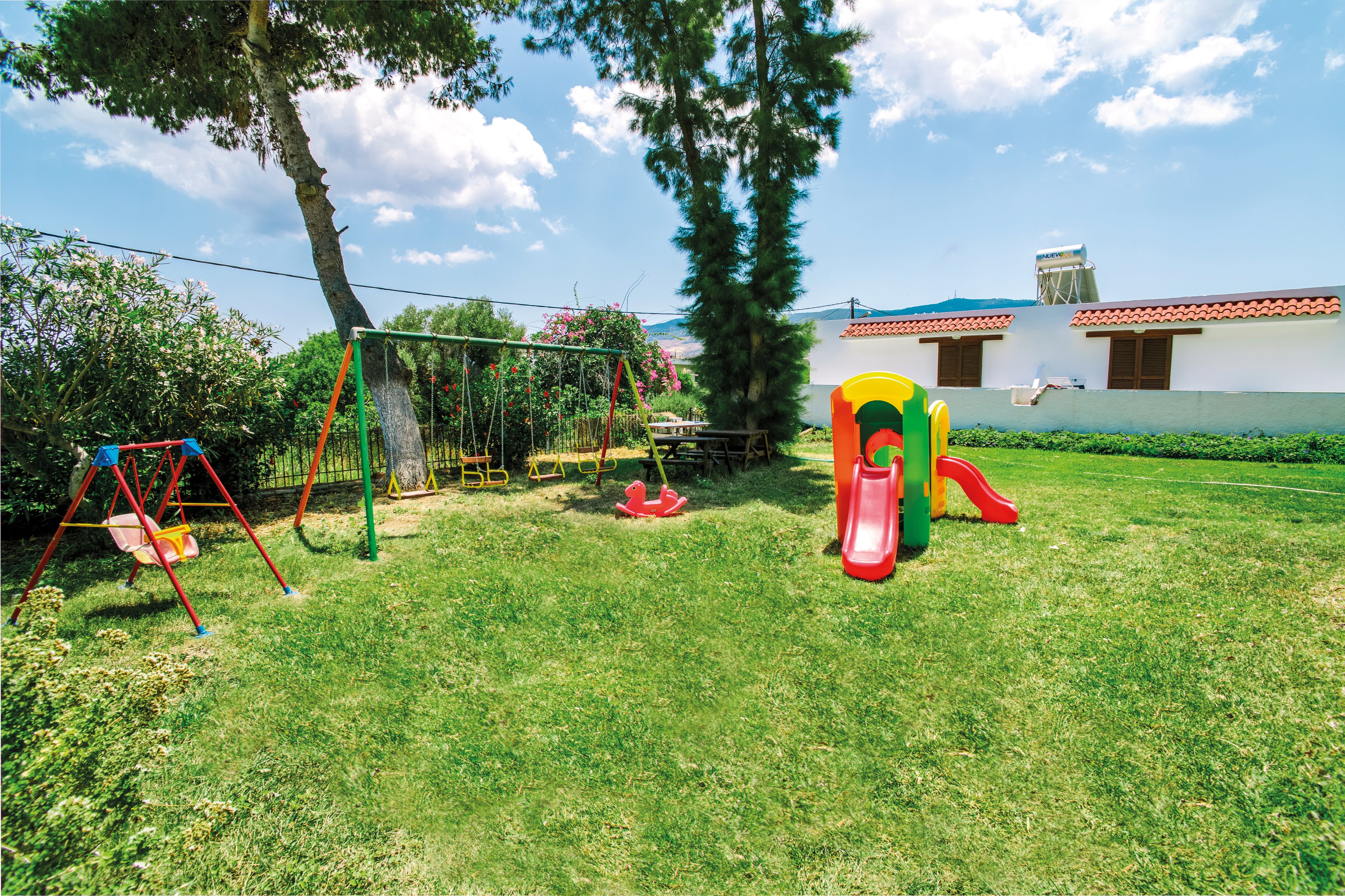 Ampavris Family Apartments