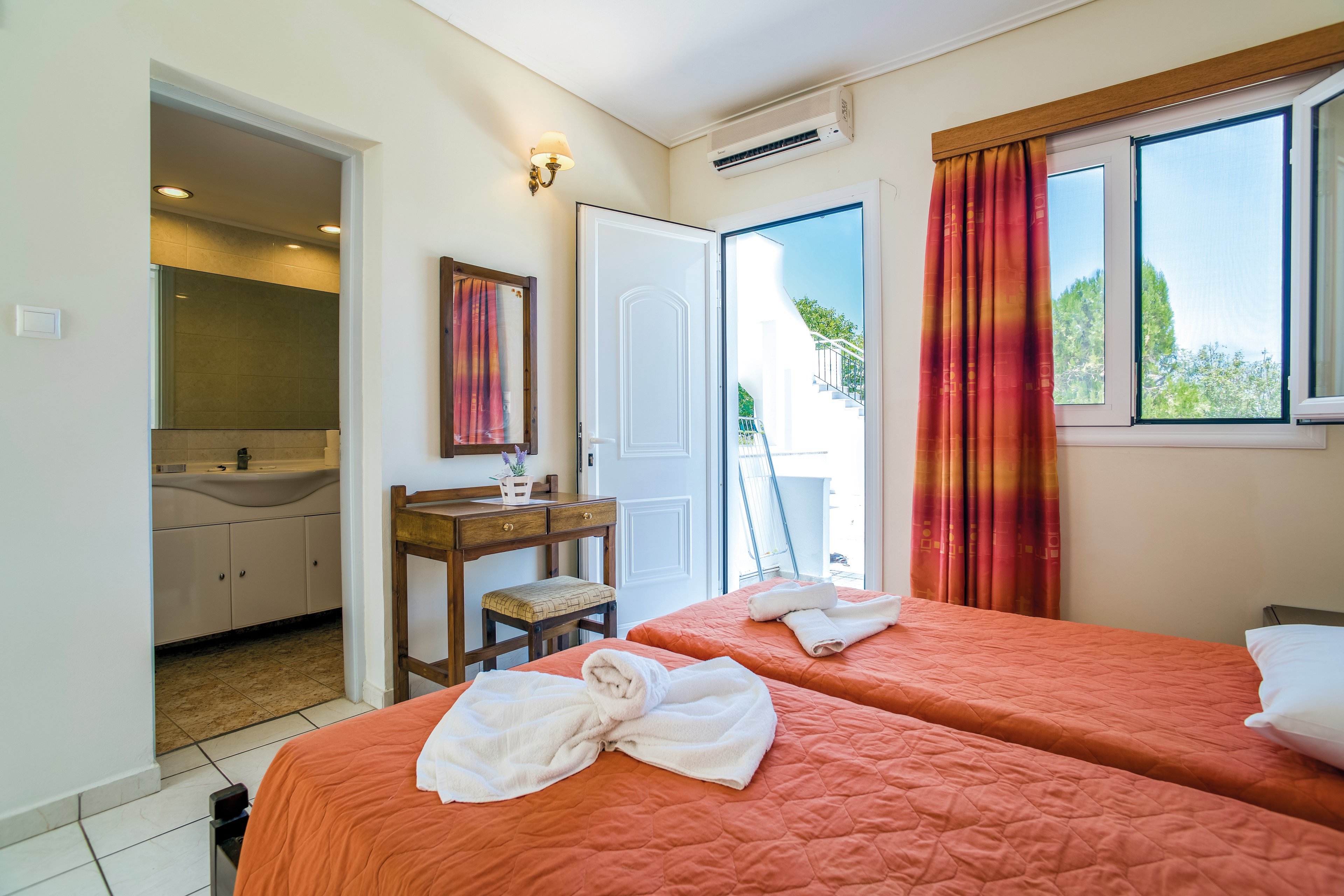 Ampavris Family Apartments