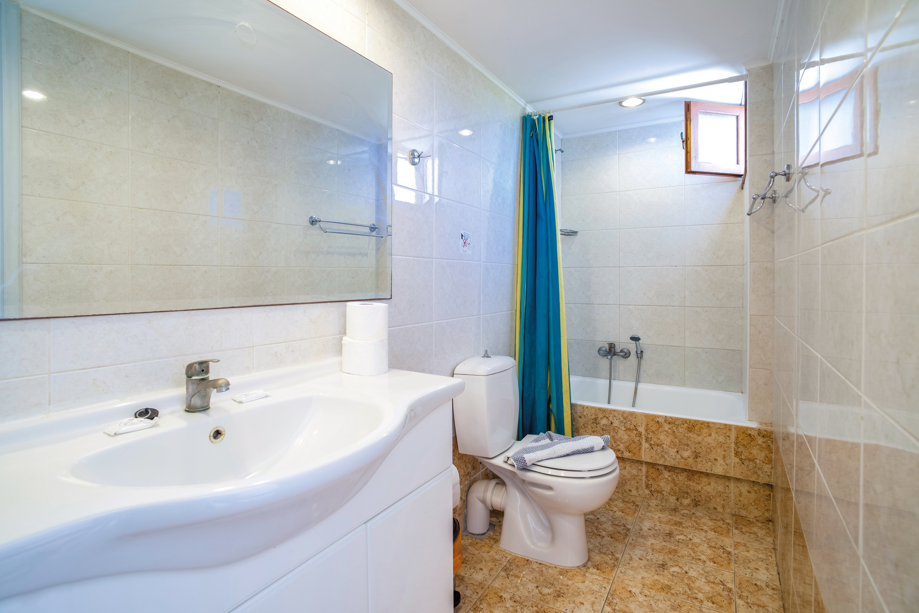 Ampavris Family Apartments