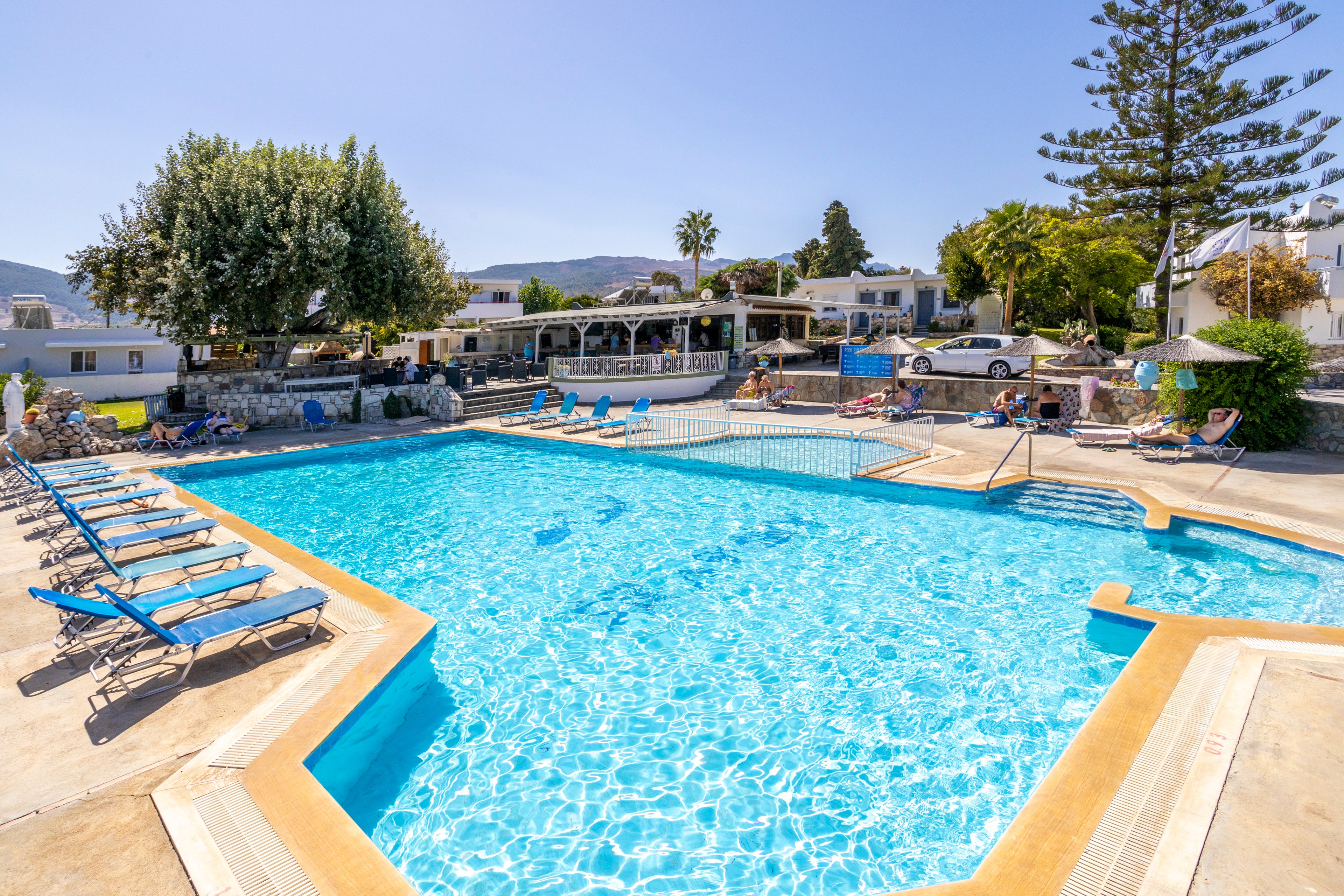 Ampavris Family Apartments