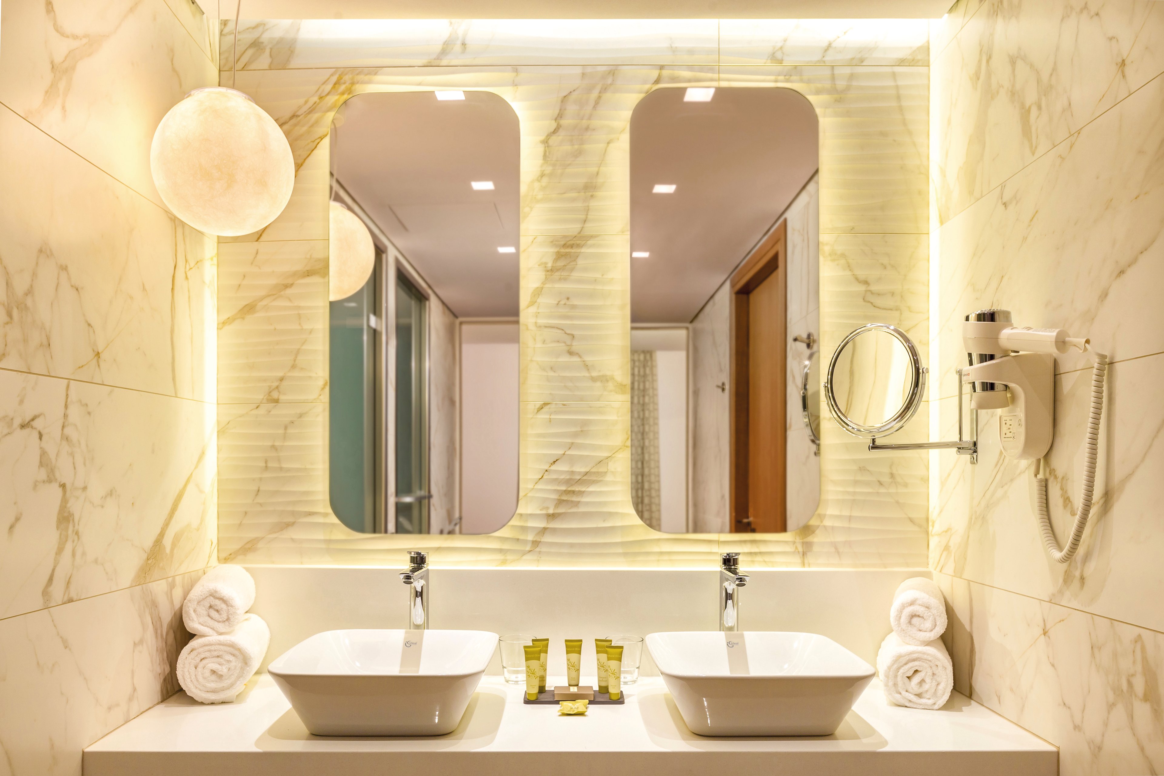 Blue Lagoon City Hotel