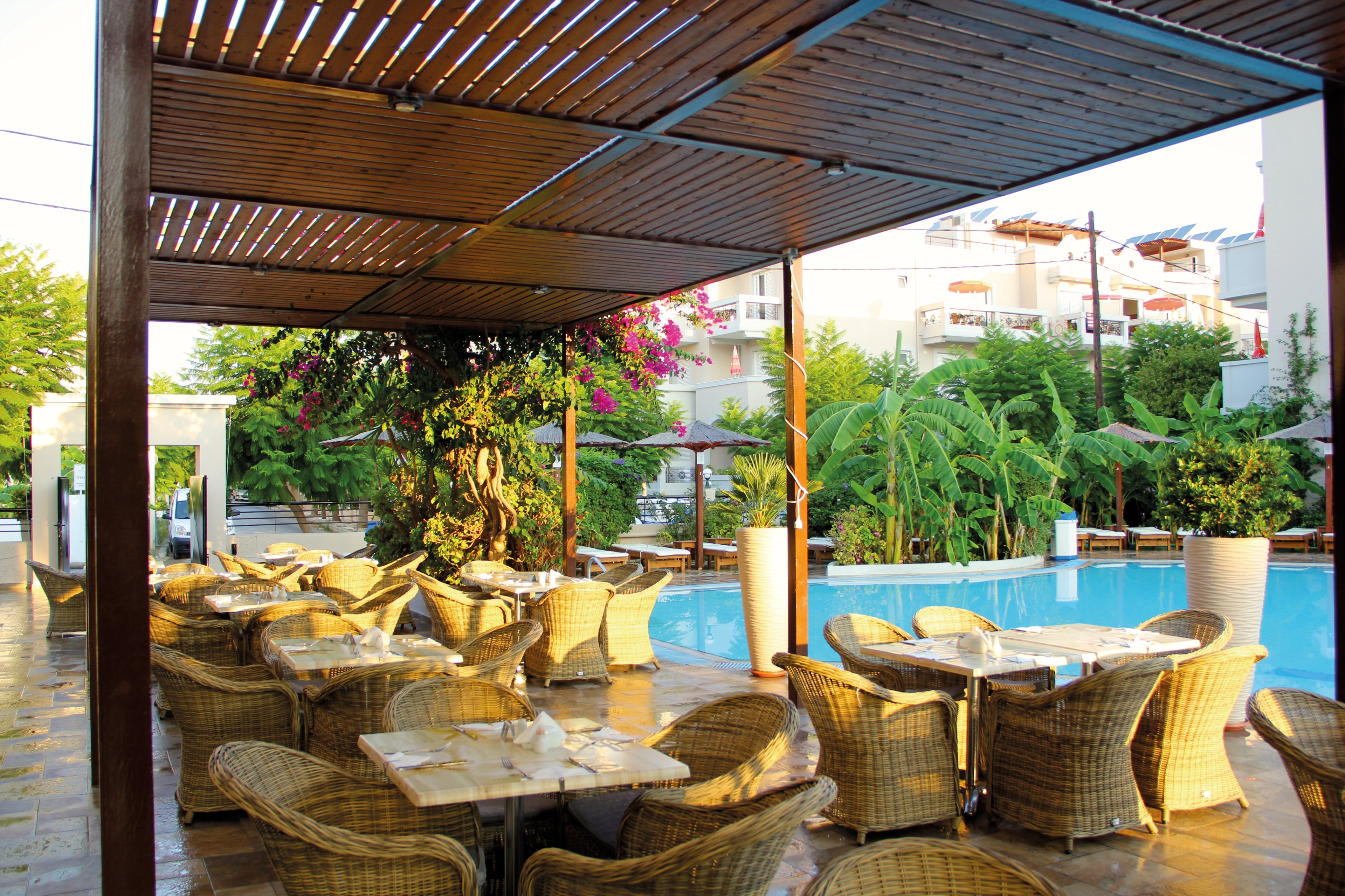 Peridis Family Resort