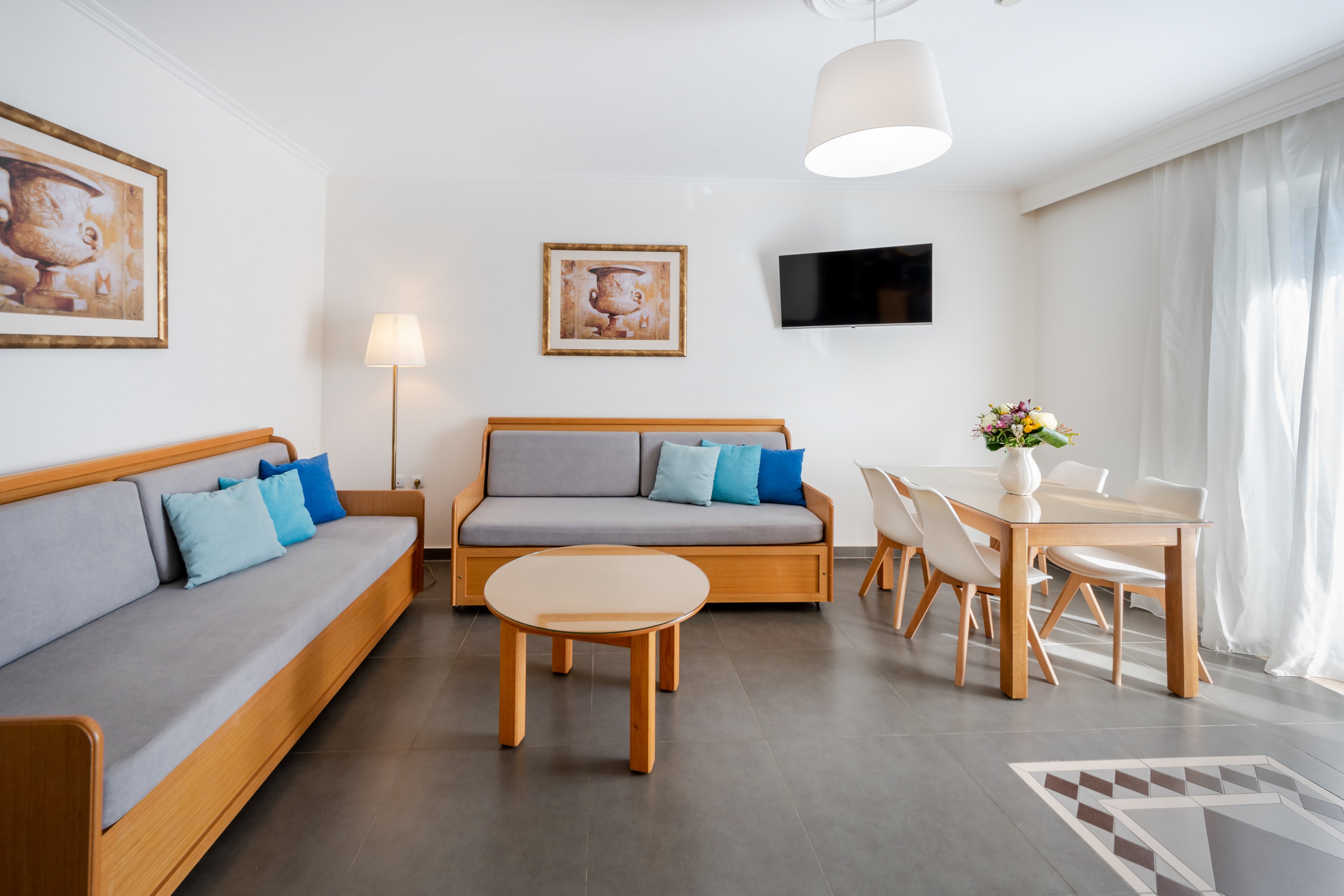 Peridis Family Resort