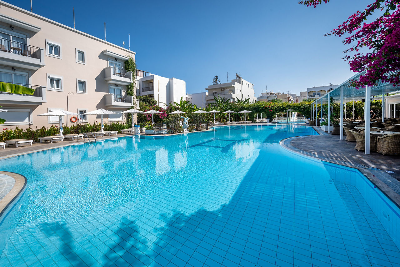 Peridis Family Resort