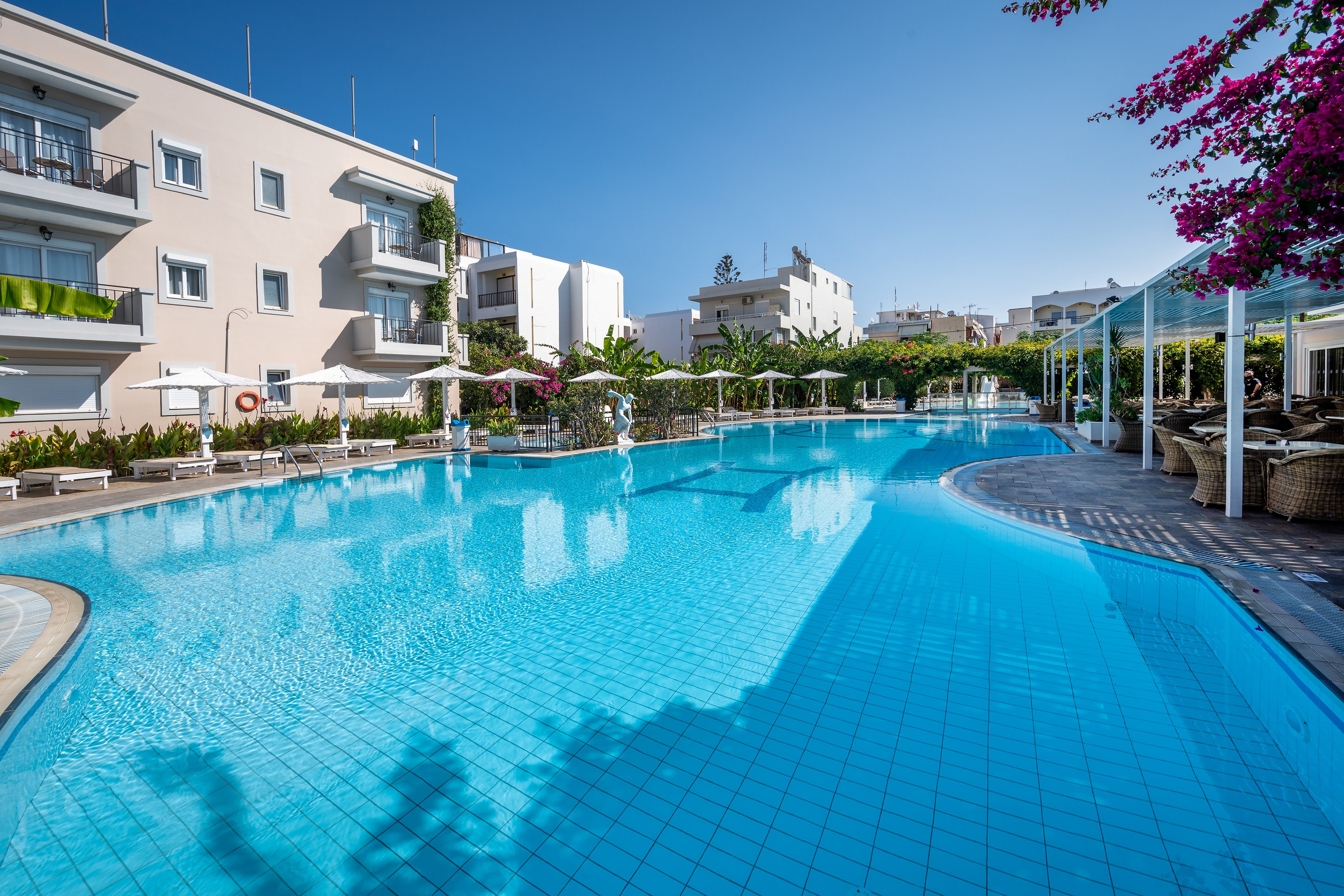 Peridis Family Resort