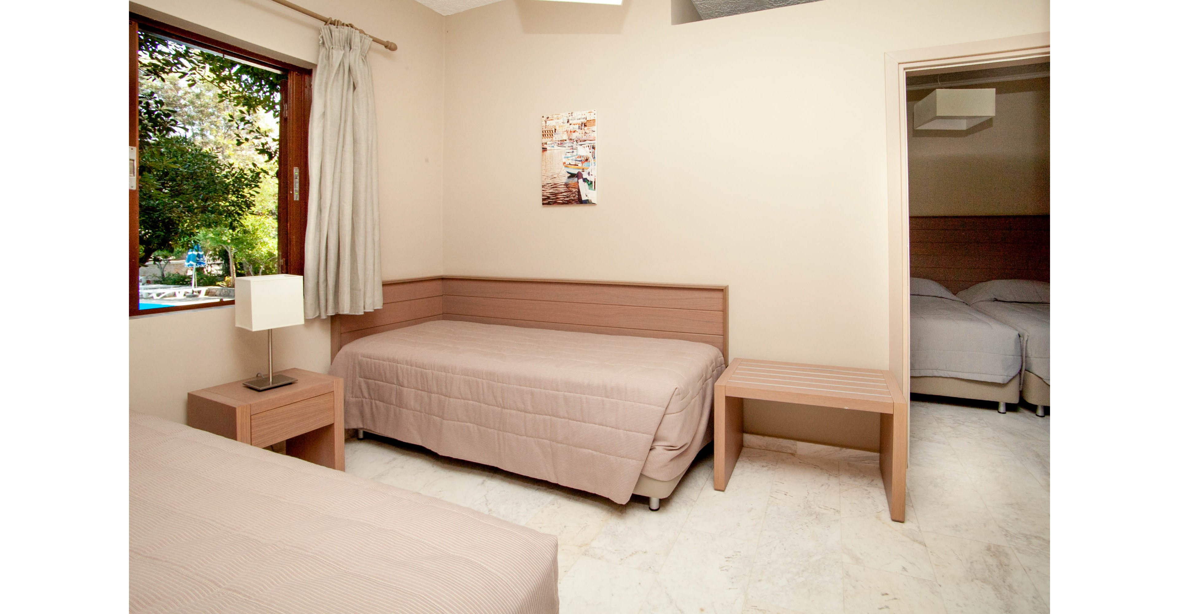 Kalydna Island Hotel