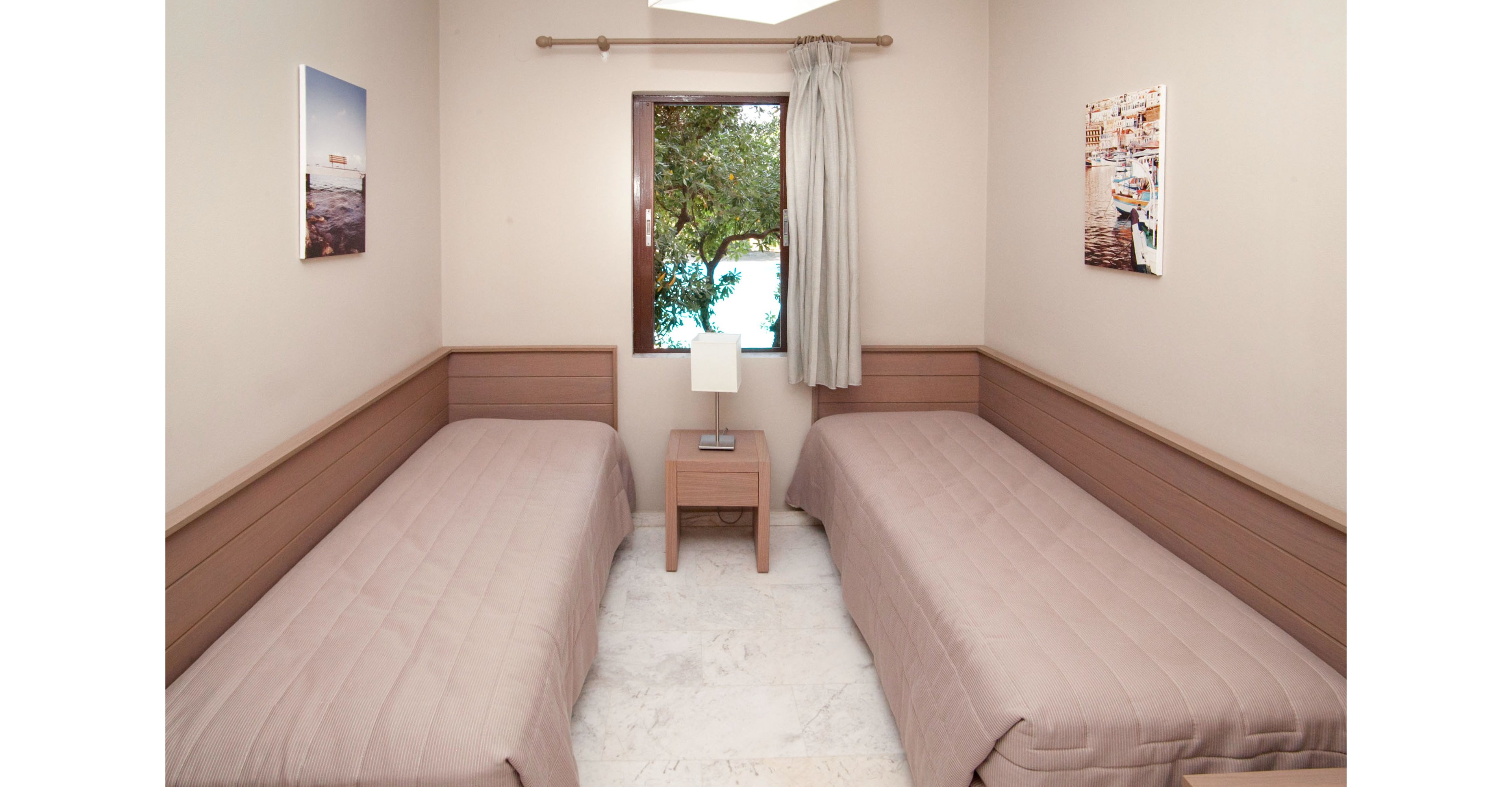 Kalydna Island Hotel