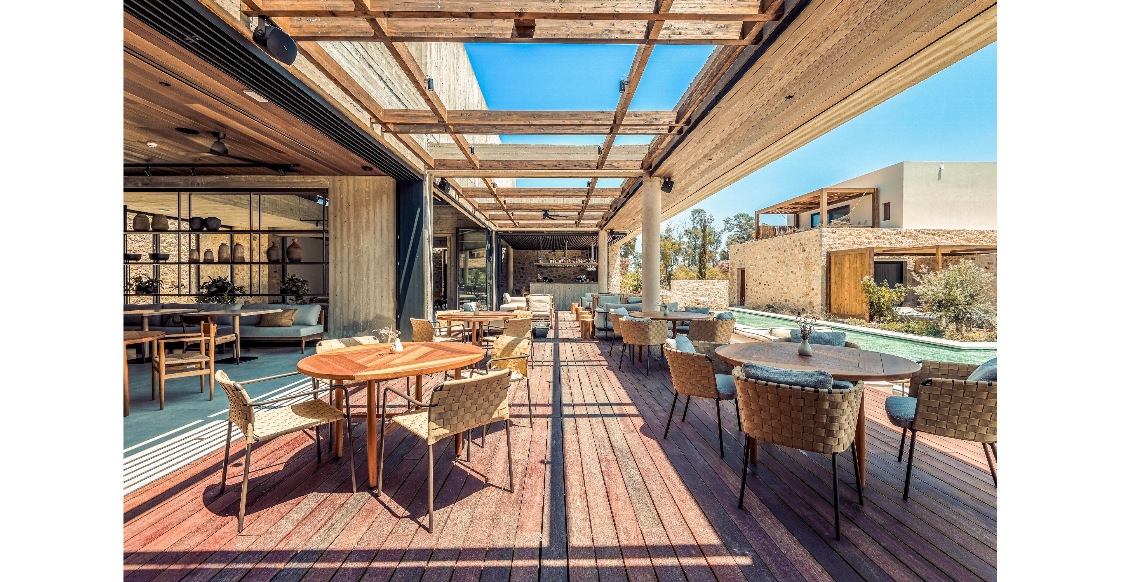 Theros All Suite Hotel