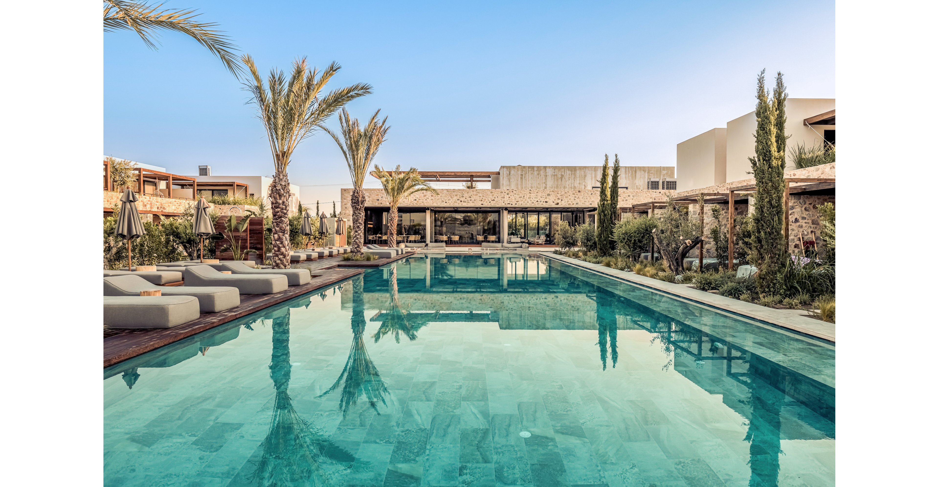 Theros All Suite Hotel