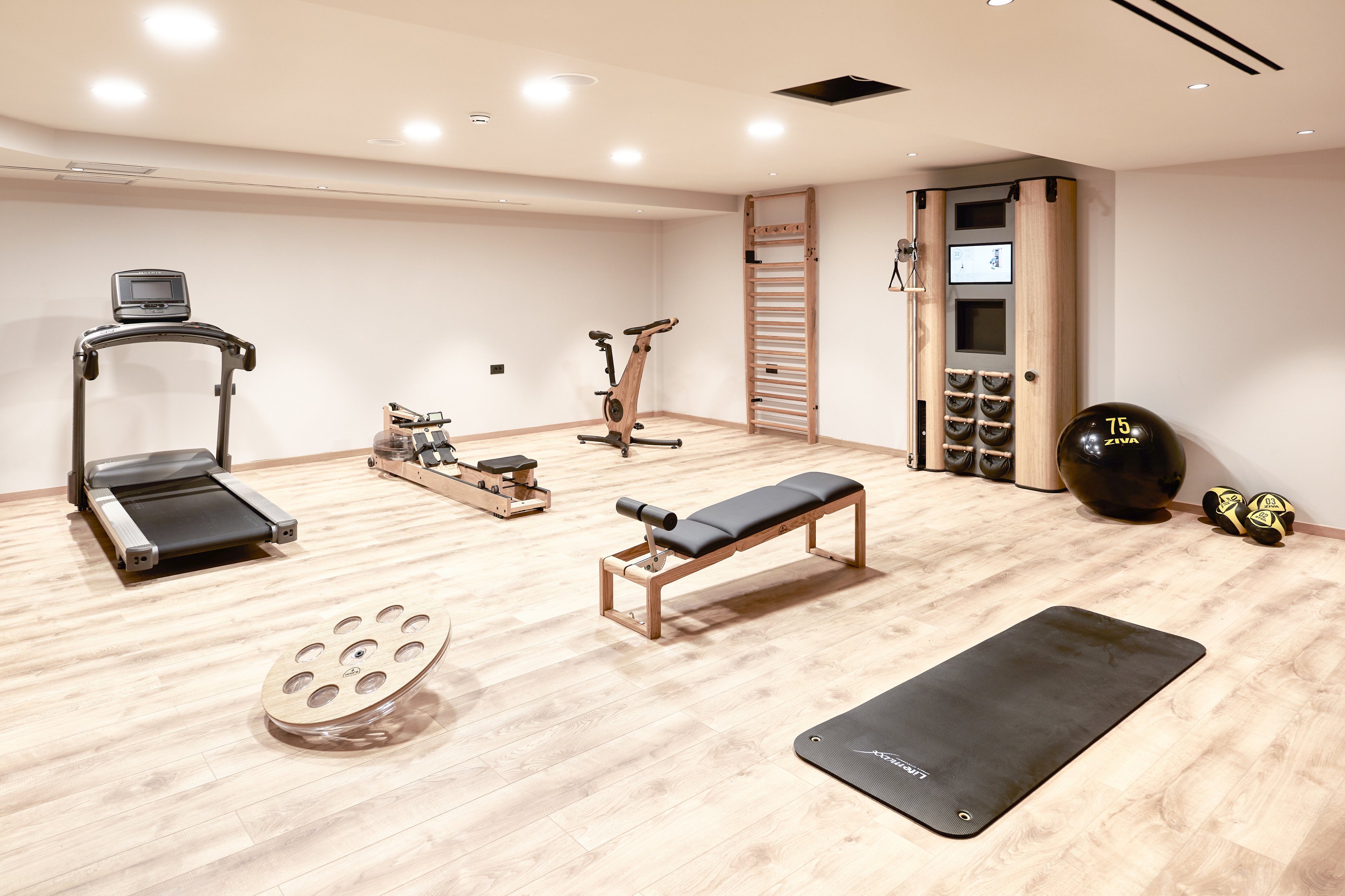 Theros All Suite Hotel