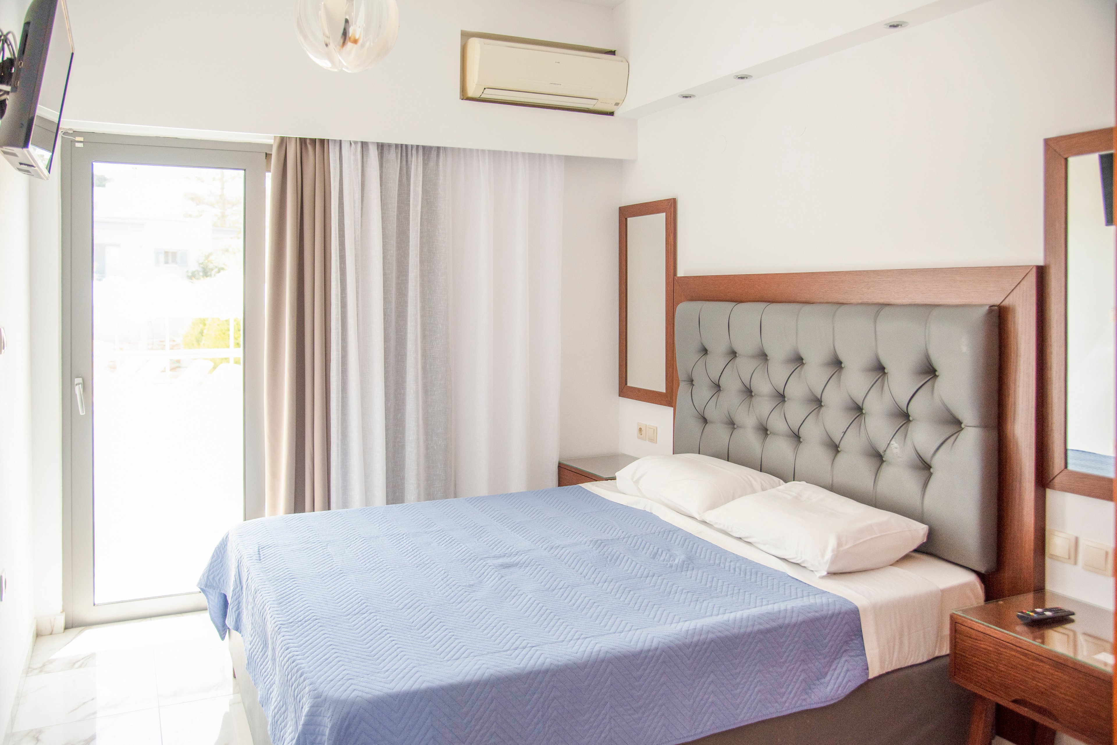 Artemis & Katherina Apartments