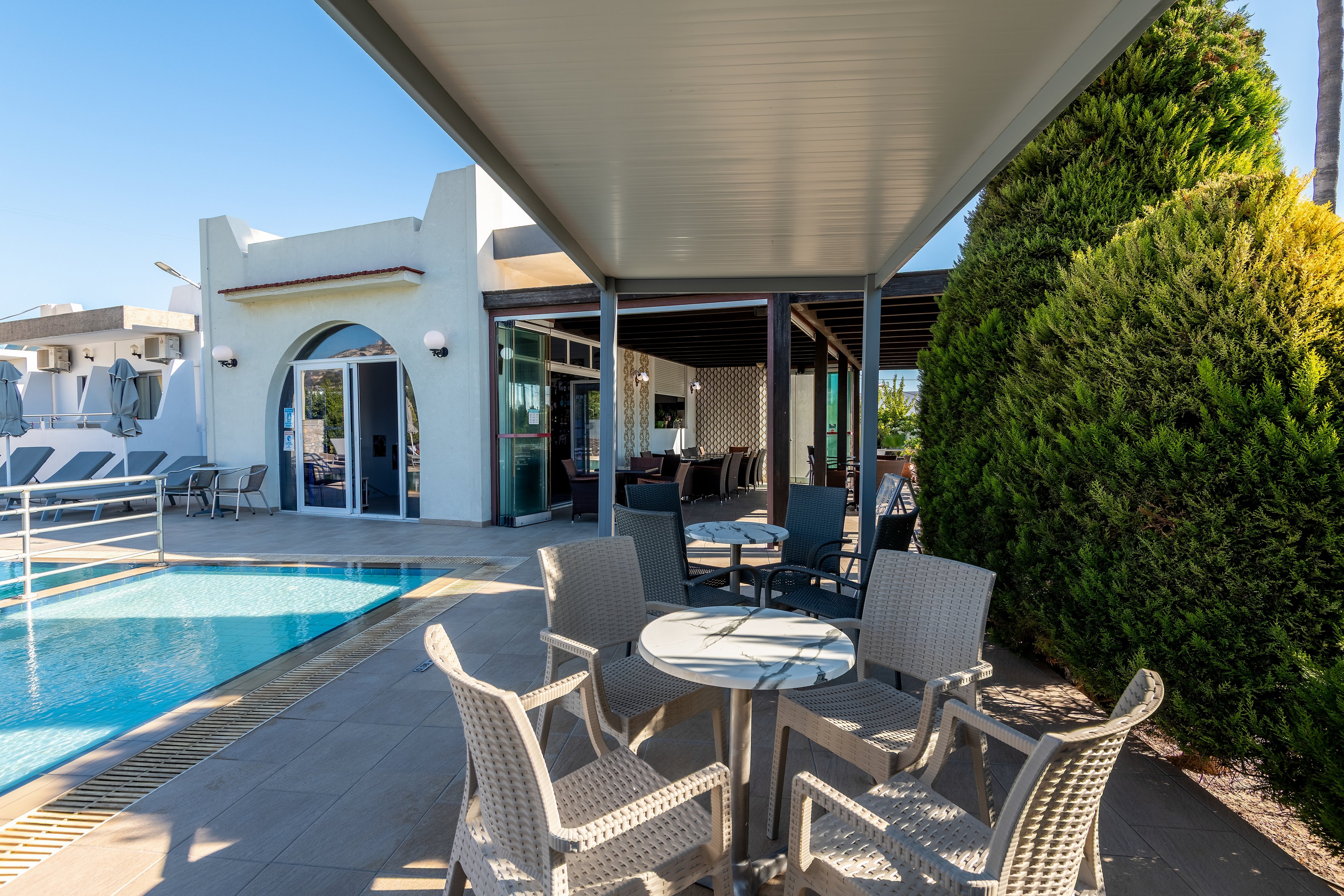 Artemis & Katherina Apartments