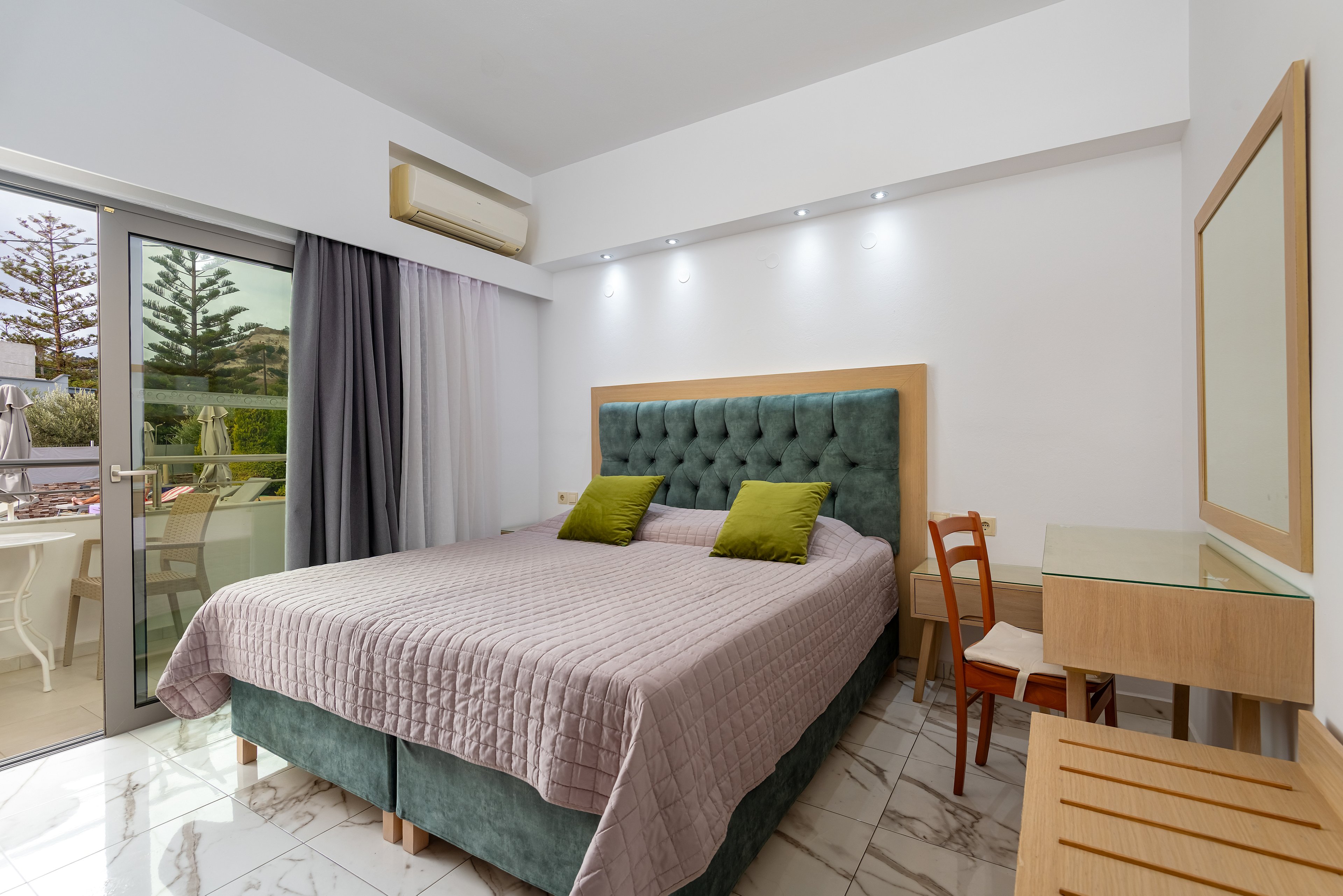 Artemis & Katherina Apartments