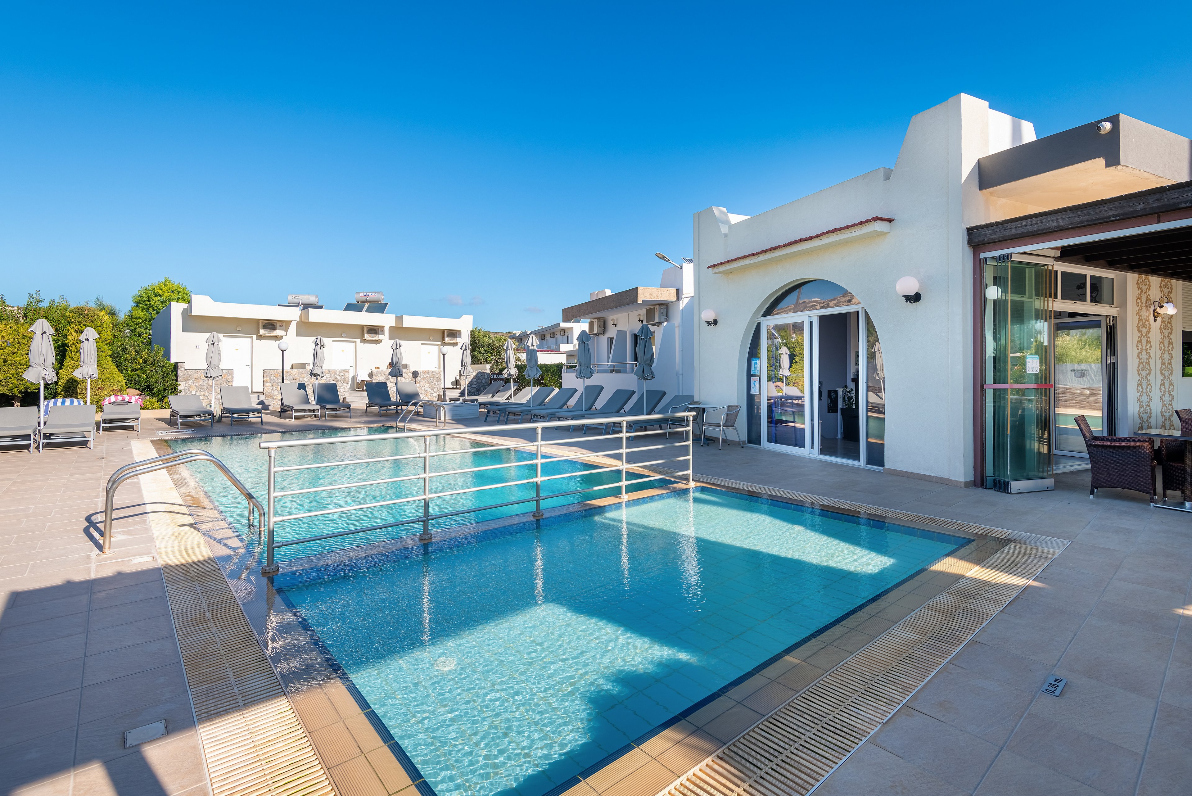 Artemis & Katherina Apartments