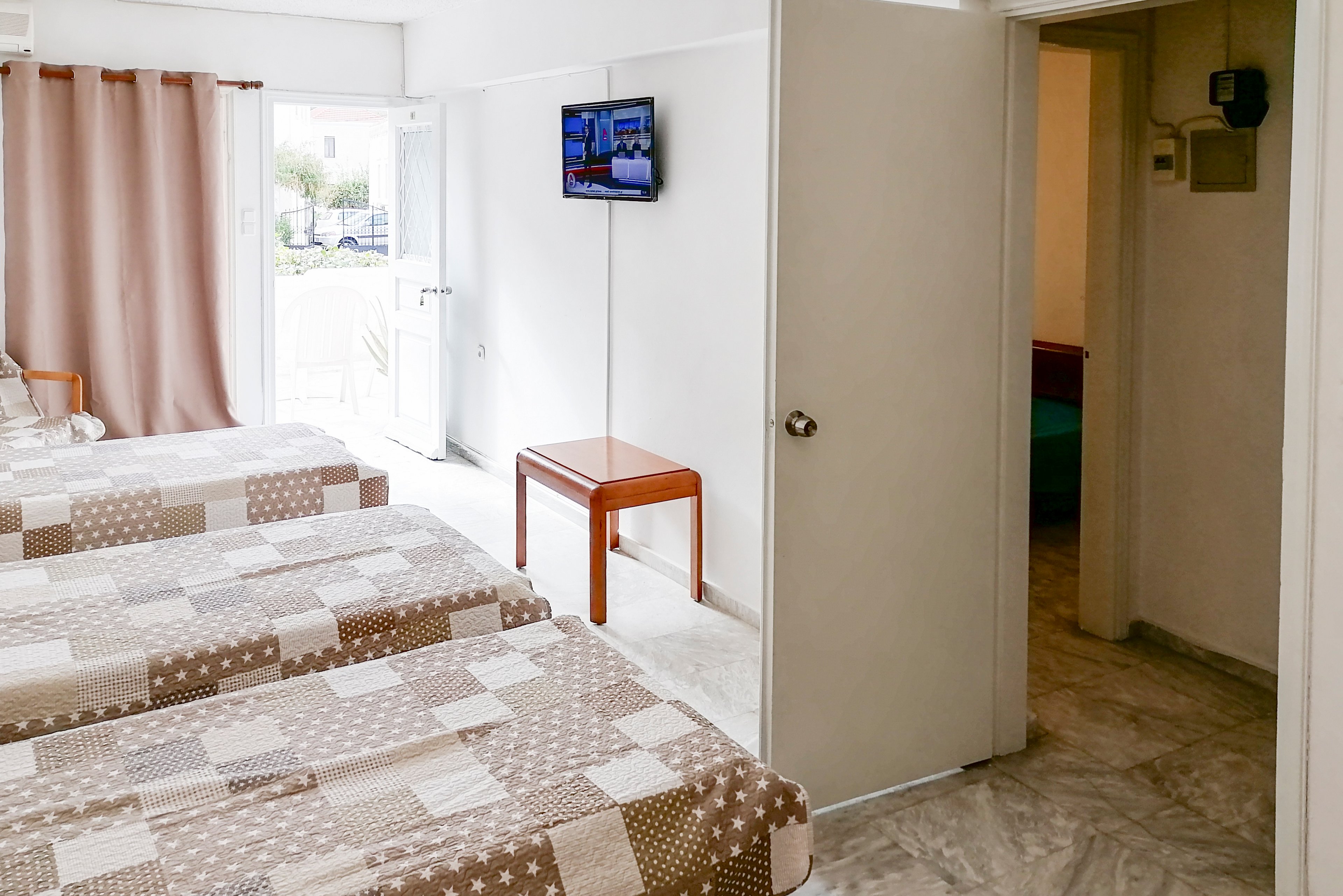 Katerina Studios and Apartments