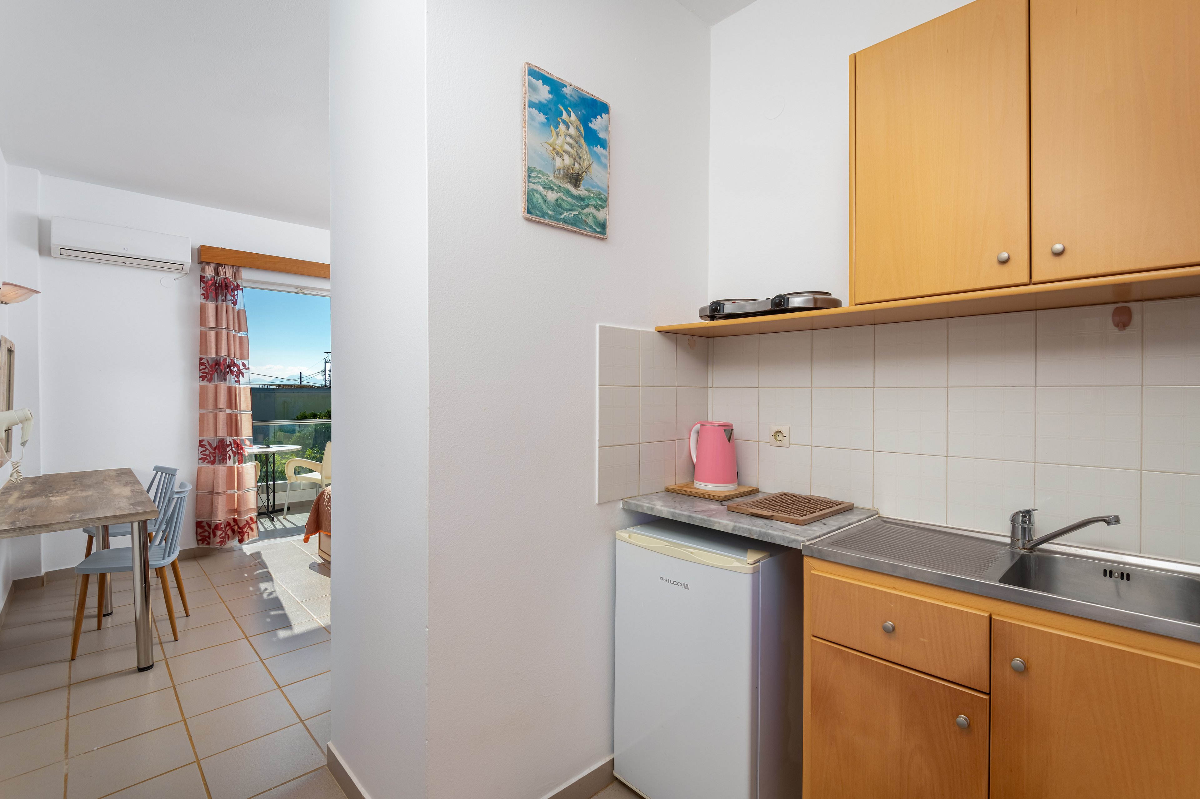 Peros Mayflower Family Studios