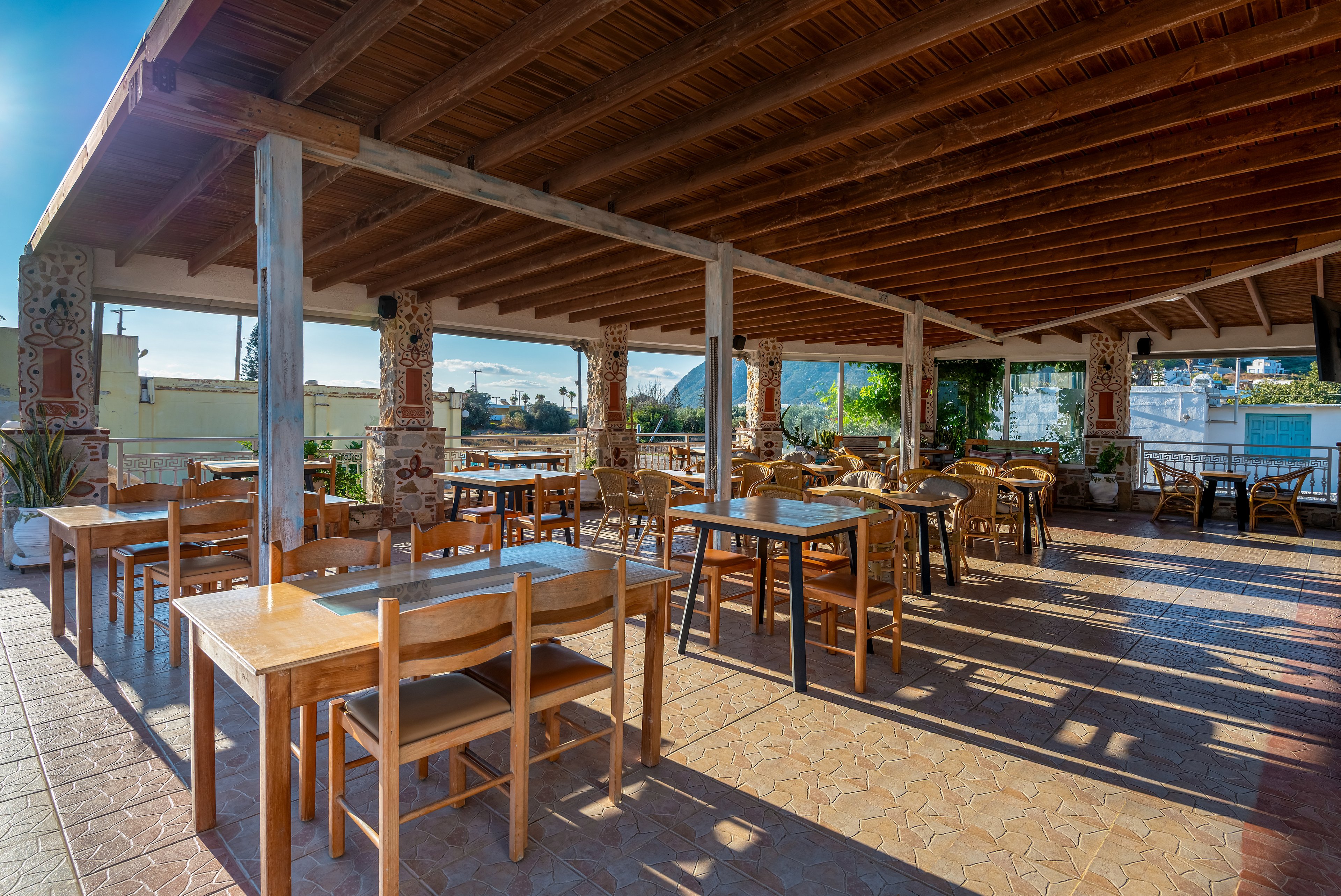 Peros Mayflower Family Studios