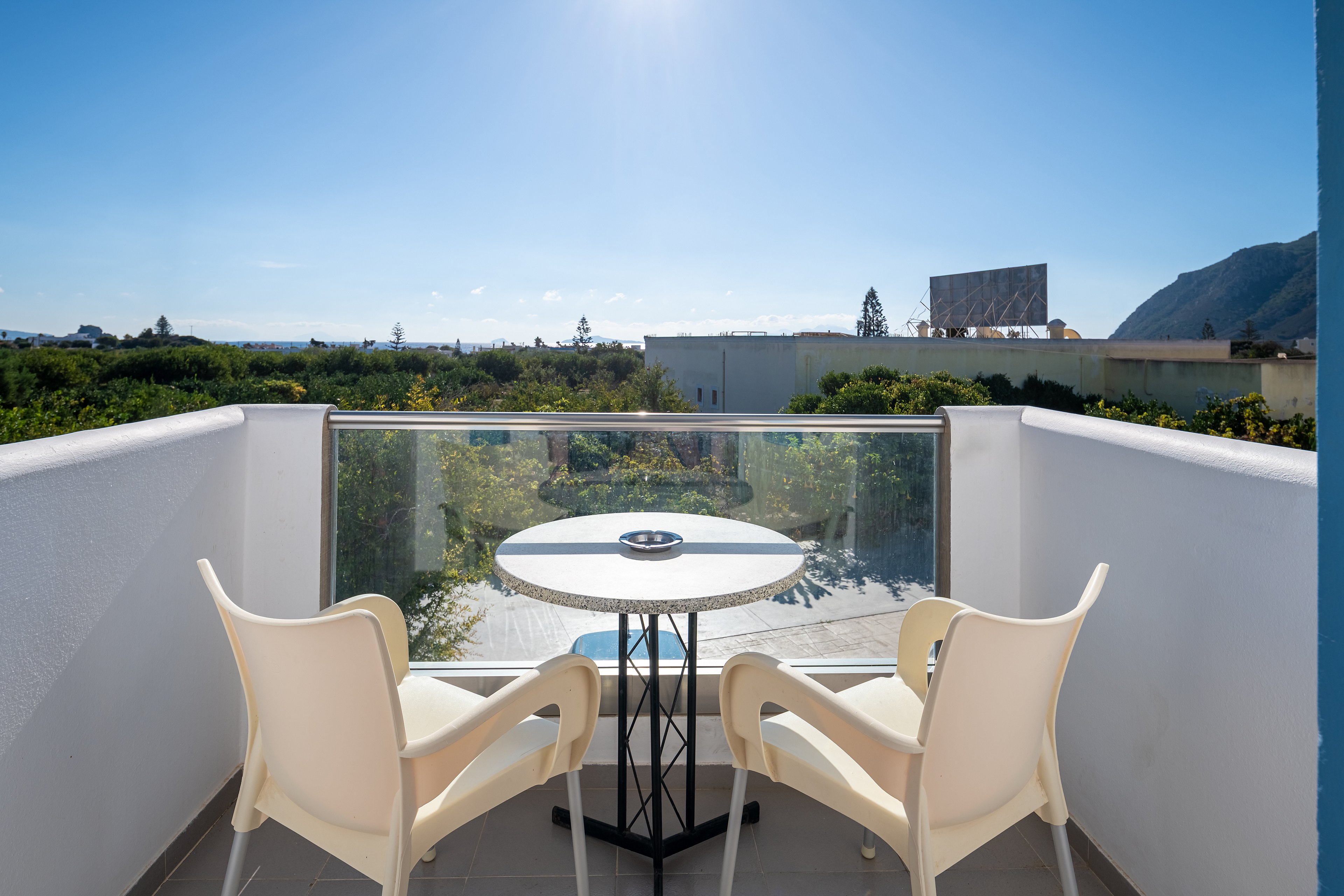 Peros Mayflower Family Studios