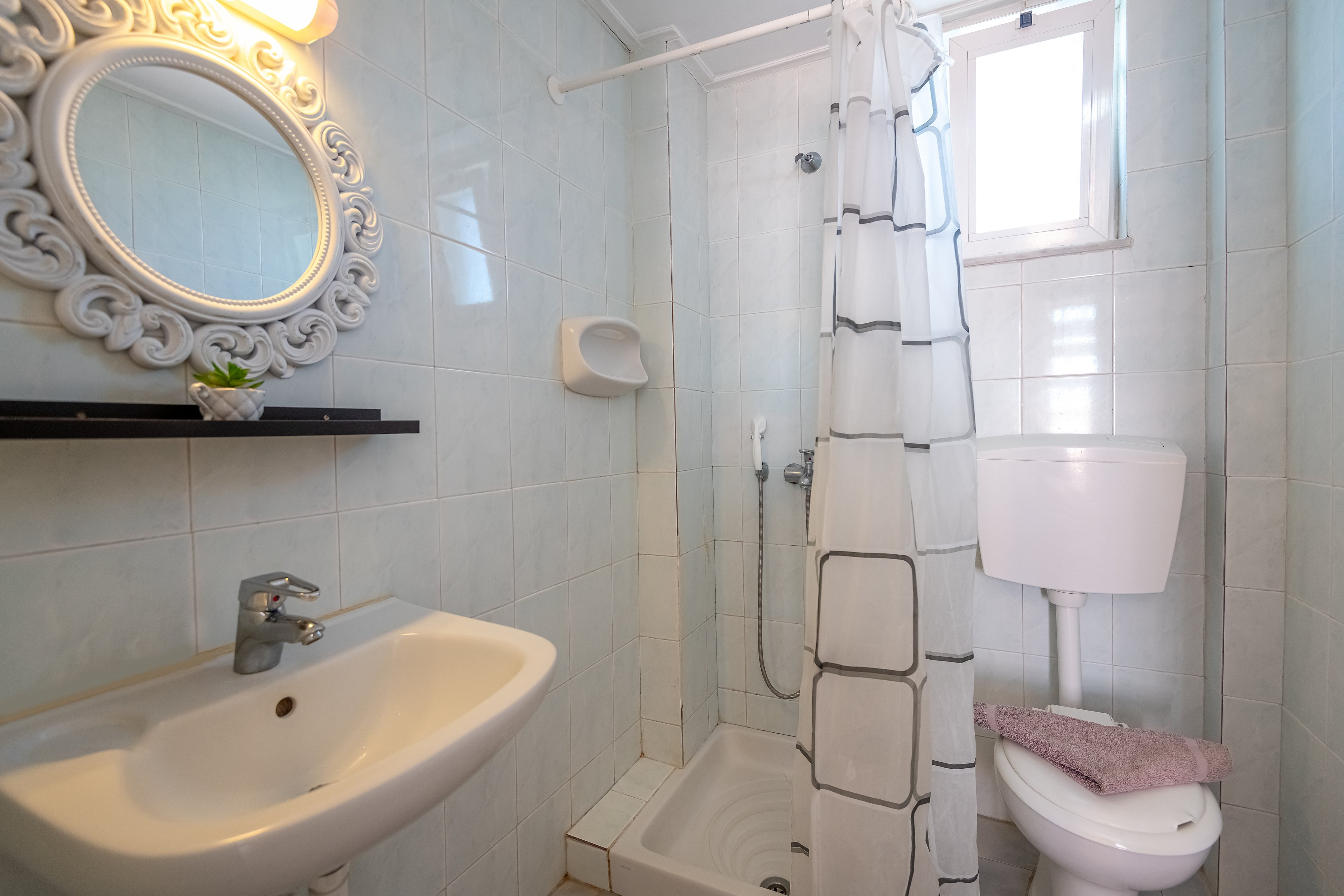 Peros Mayflower Family Studios