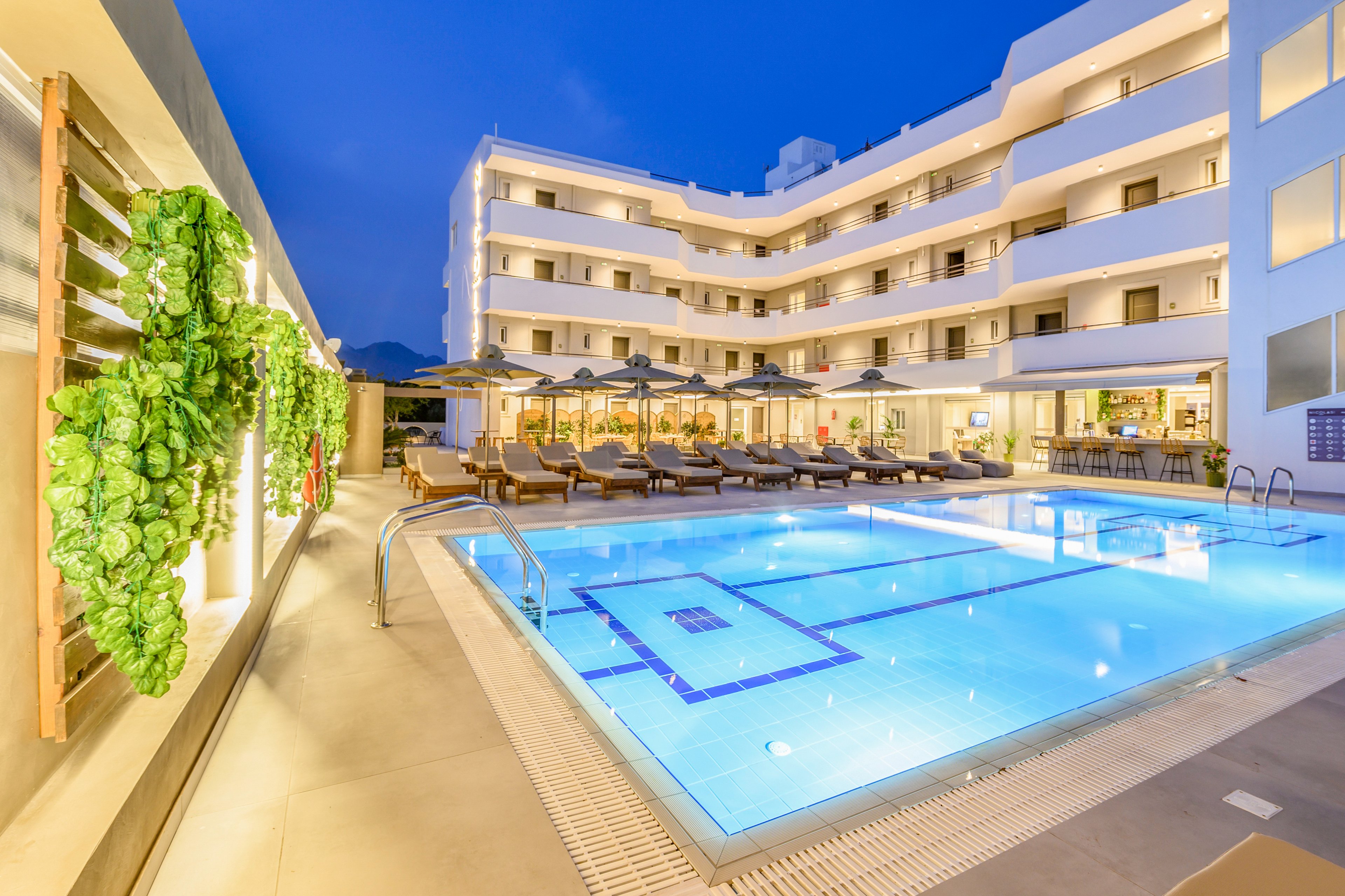 Nicolas Grand Suites