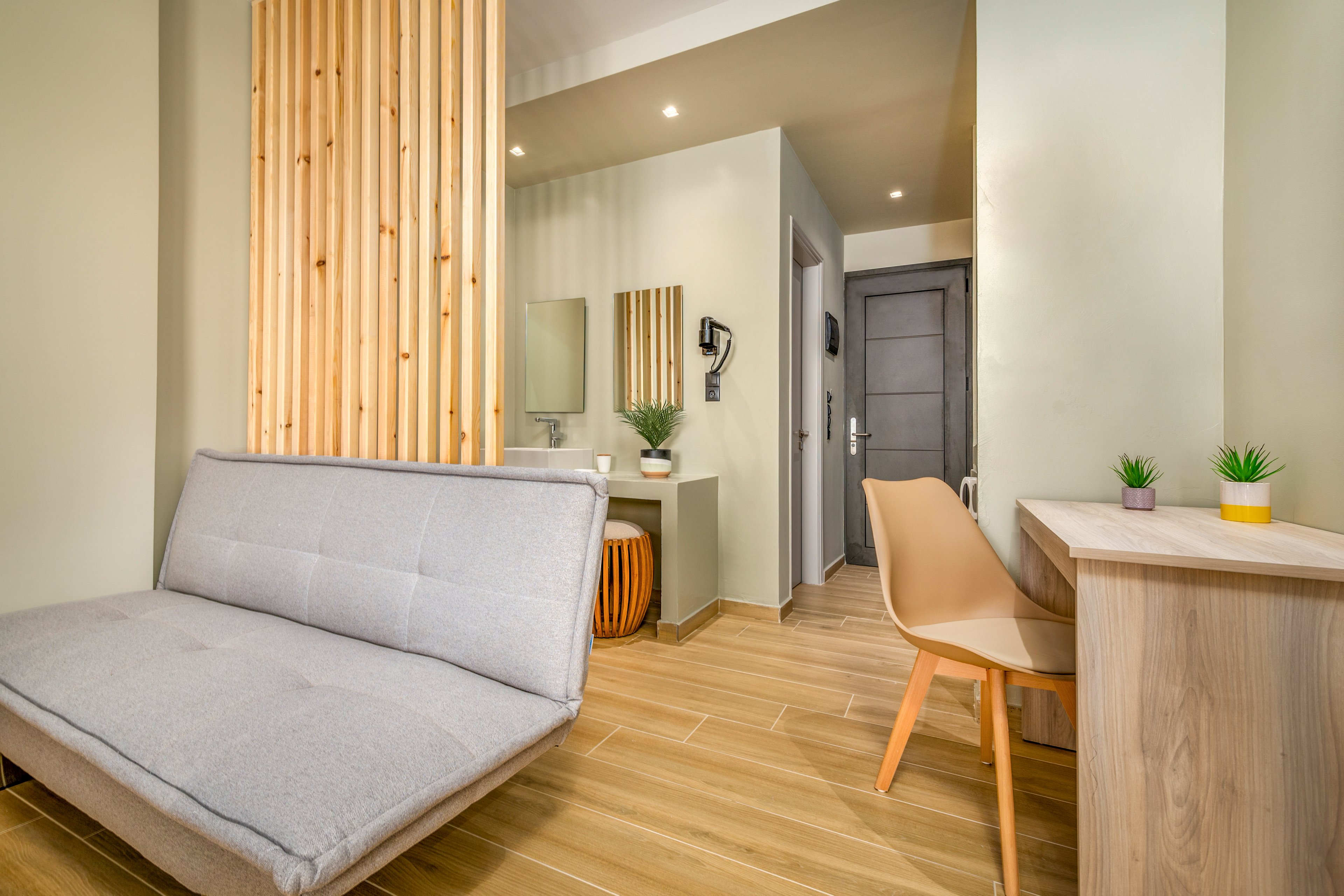 Nicolas Grand Suites