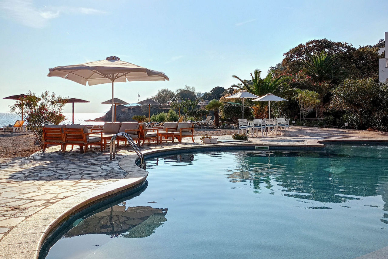 Tony's Beach Hotel