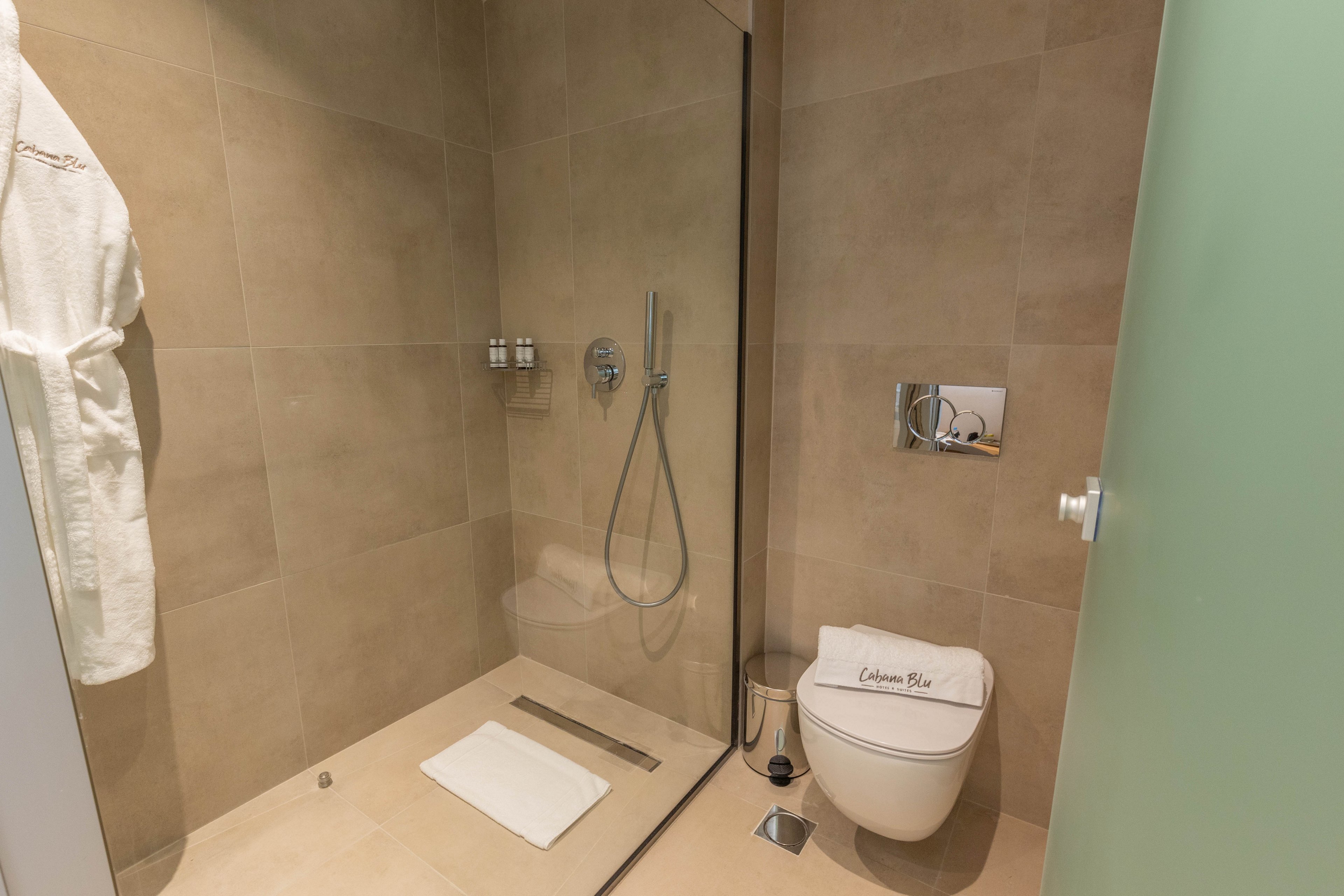 Cabana Blu Hotel & Suites