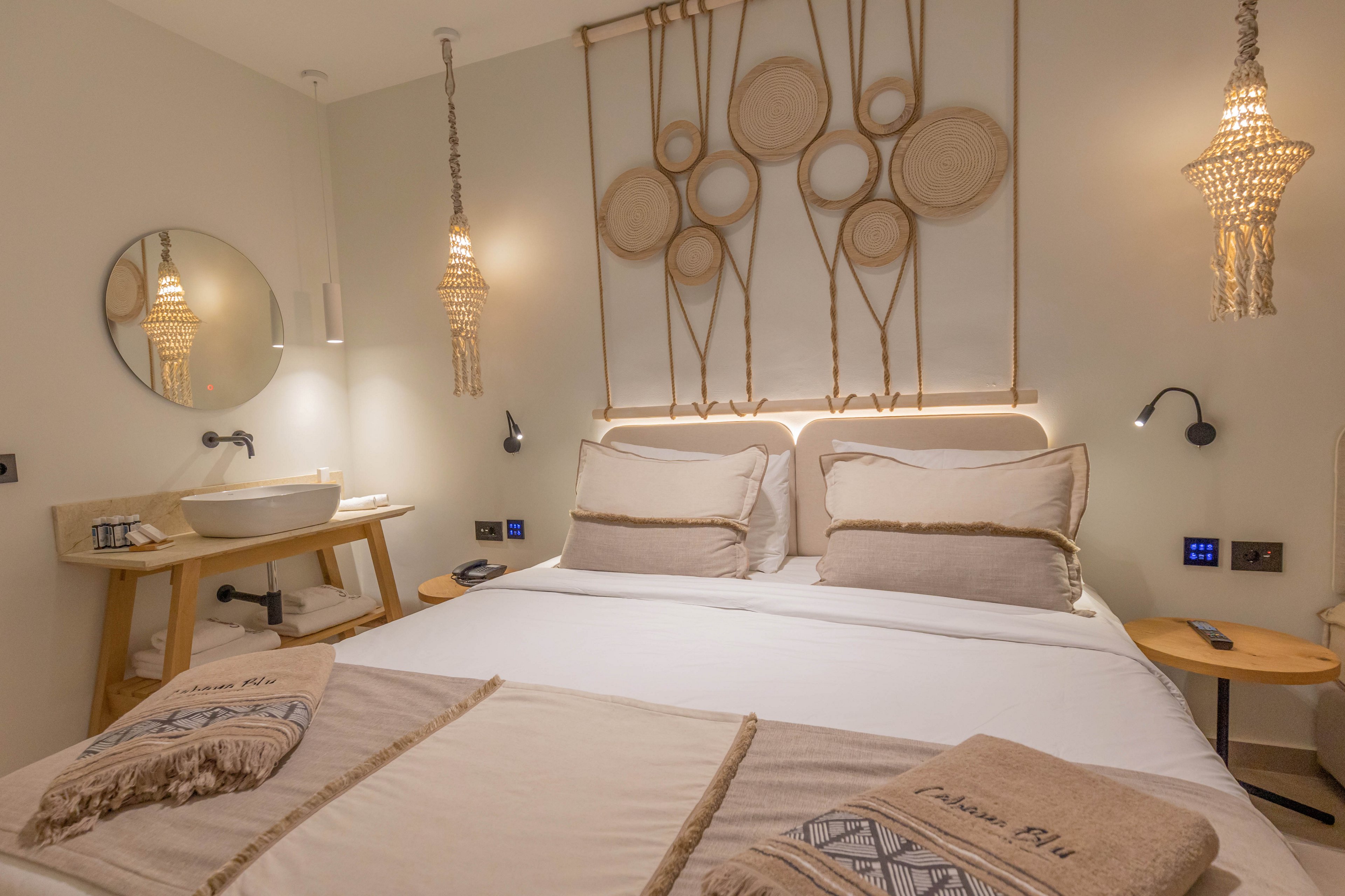 Cabana Blu Hotel & Suites