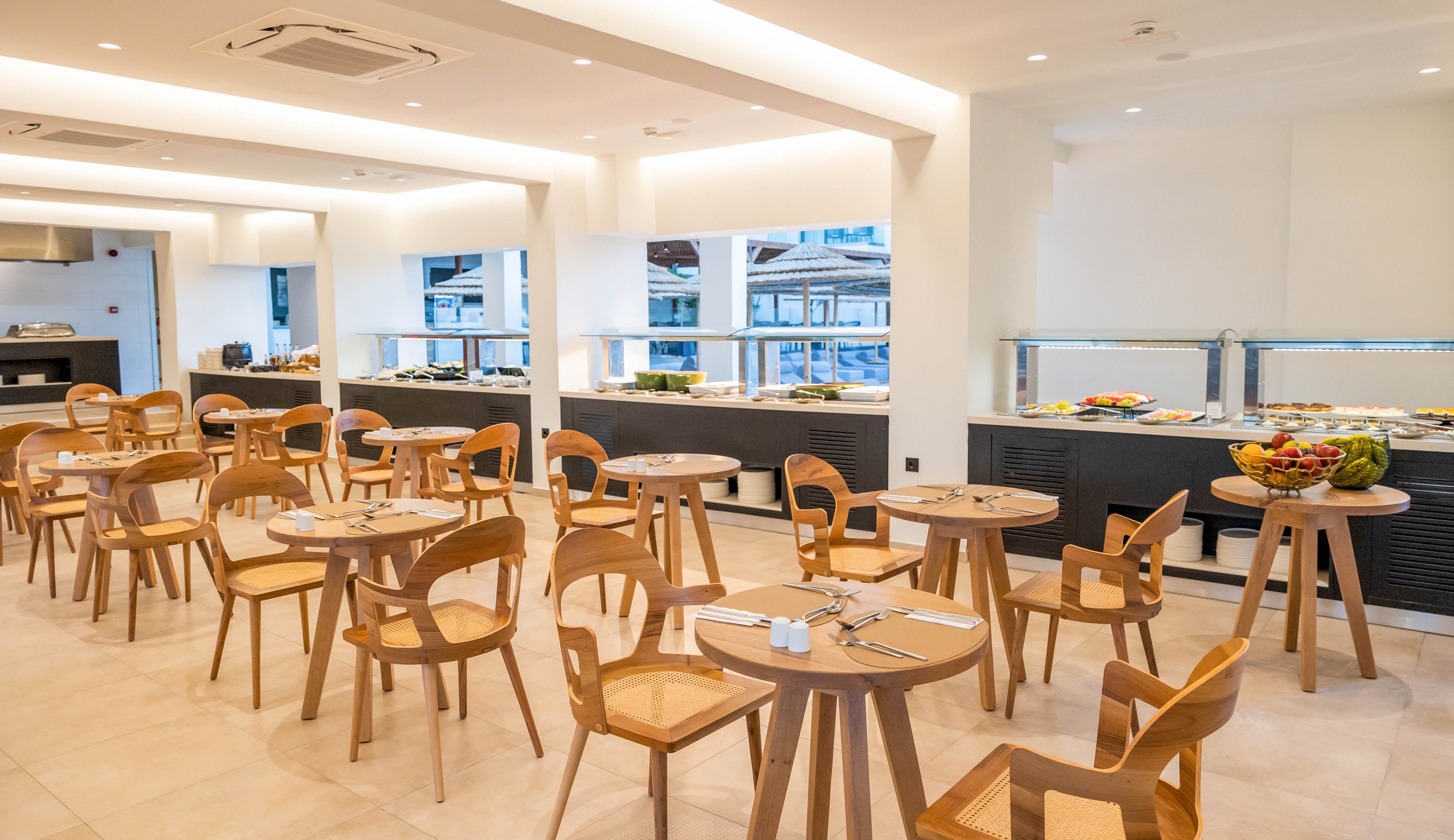 Cabana Blu Hotel & Suites