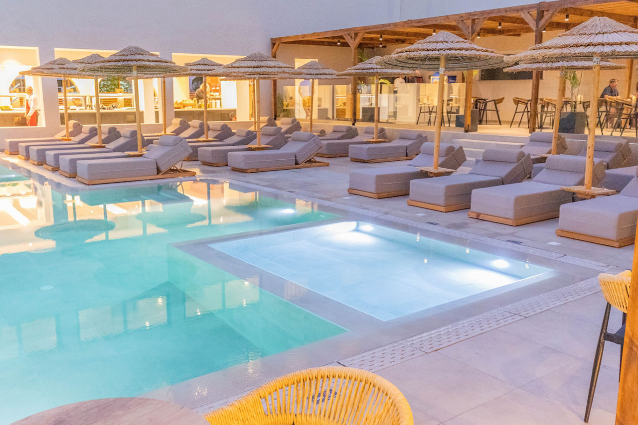 Cabana Blu Hotel & Suites