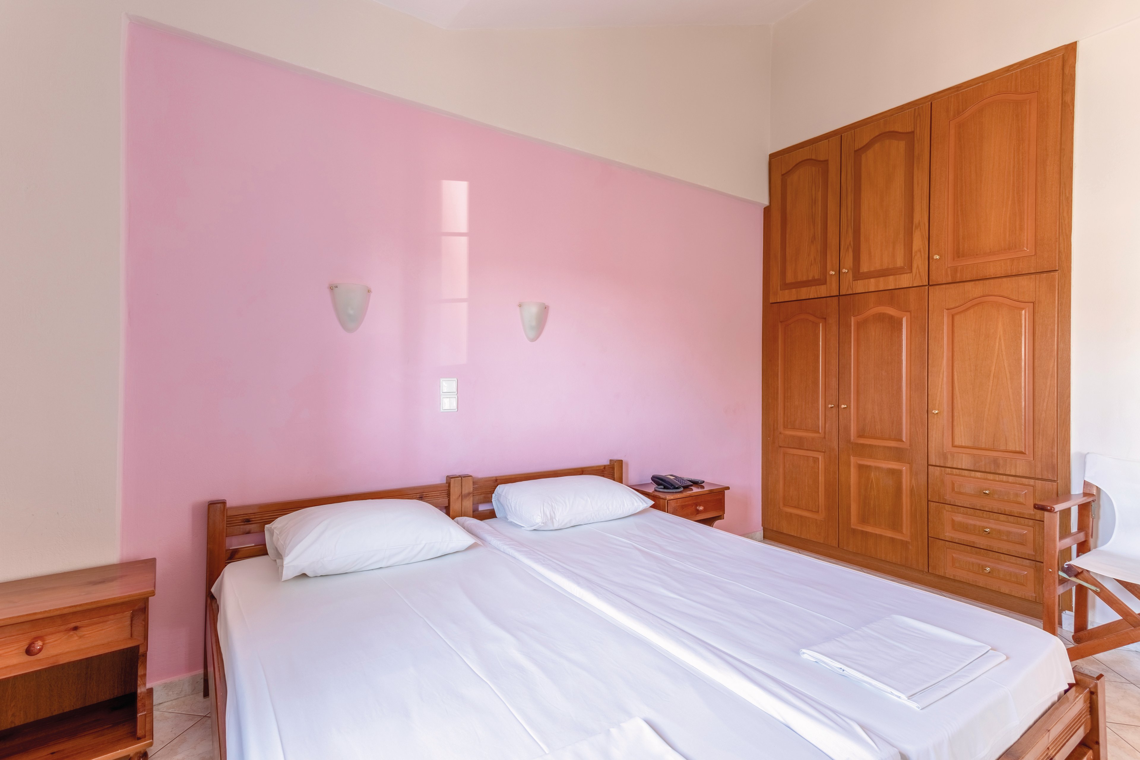 Aiolos Hotel Apartments