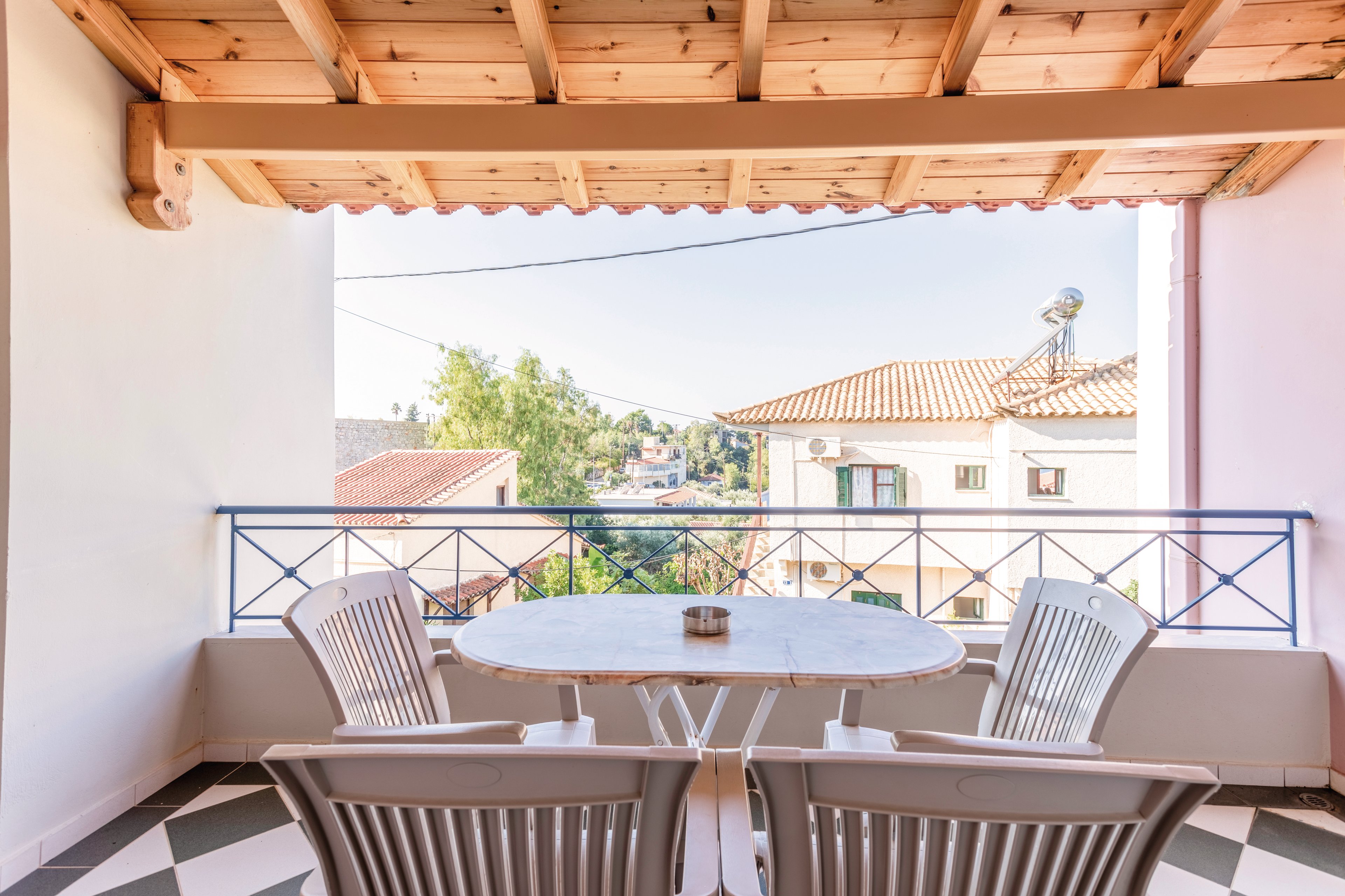 Aiolos Hotel Apartments