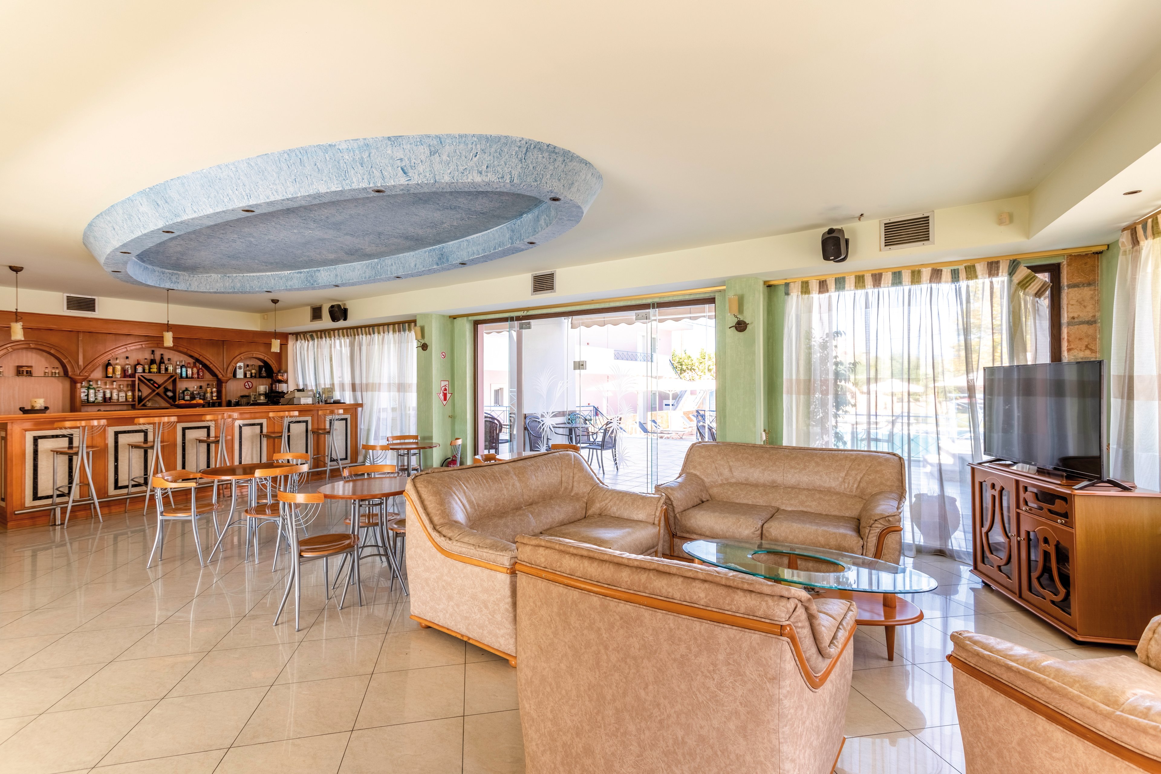 Aiolos Hotel Apartments