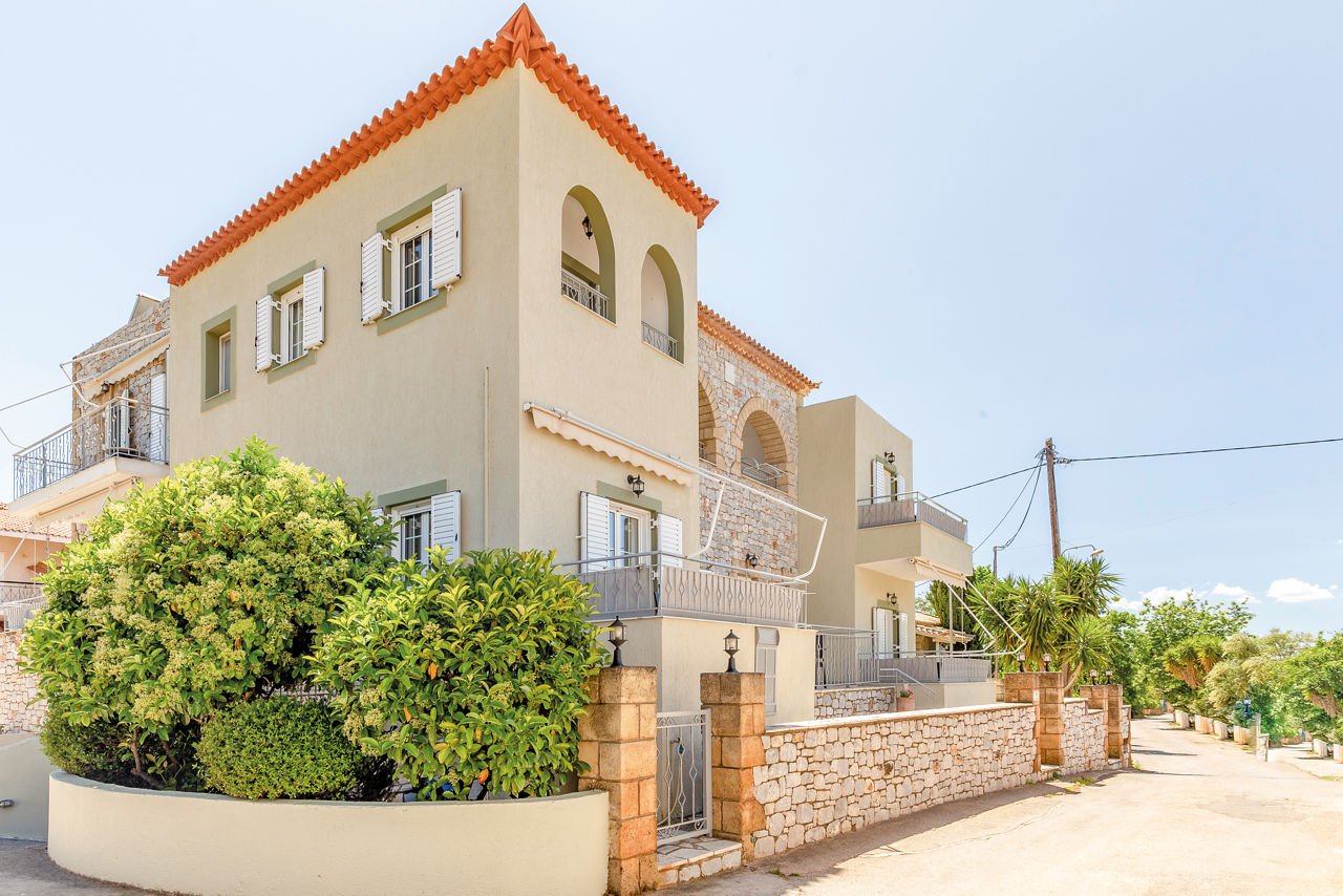 Evi Apartments