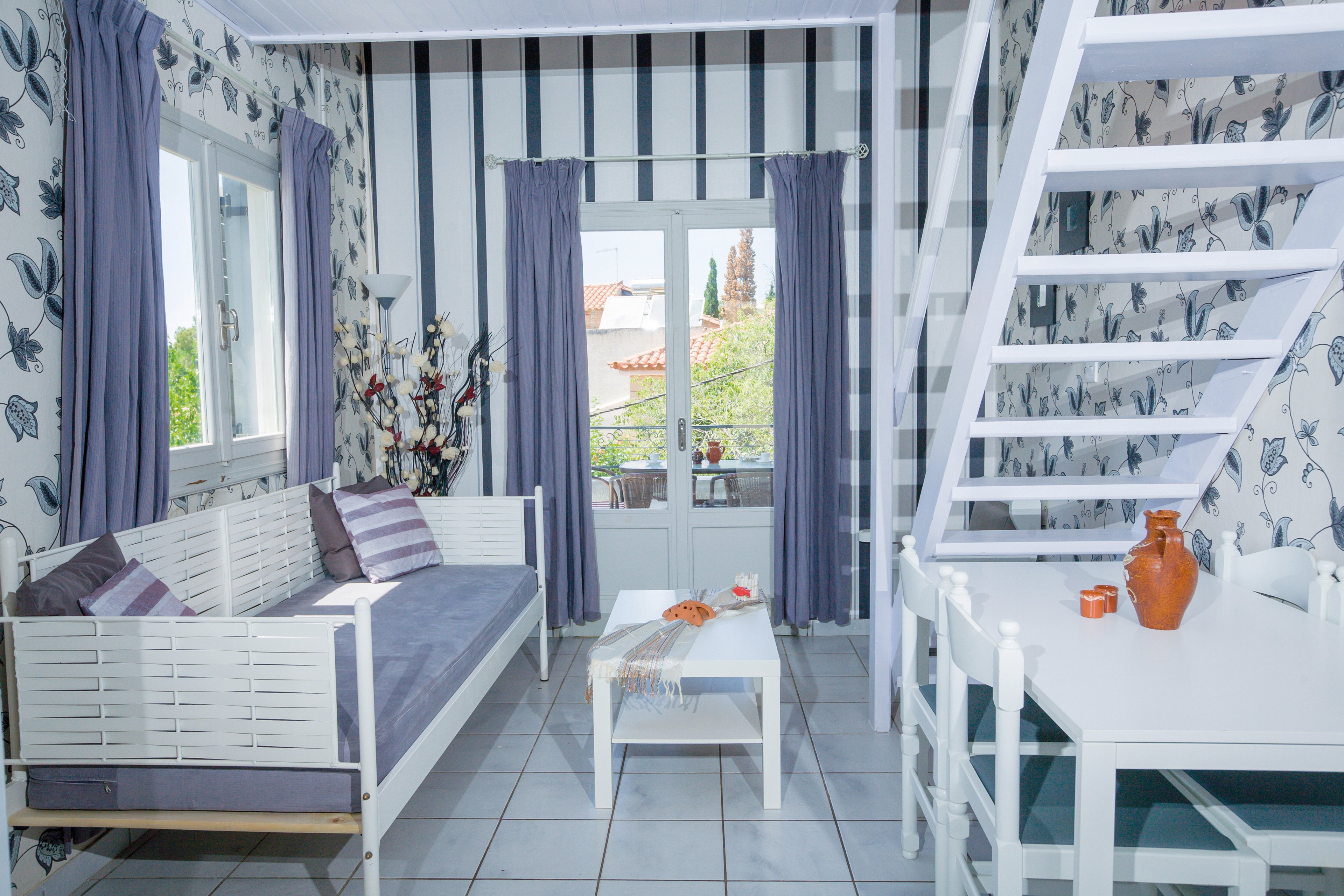 Potamaki Studios & Apartments