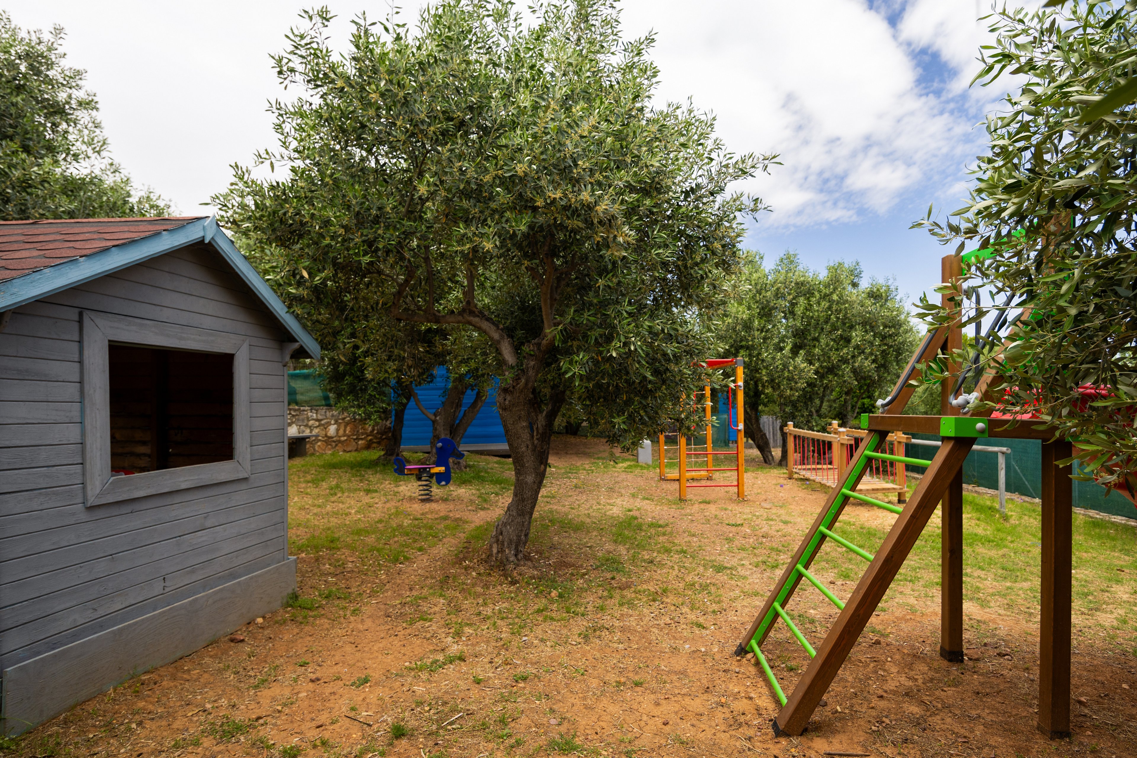 Sunrise Village Beach Hotel