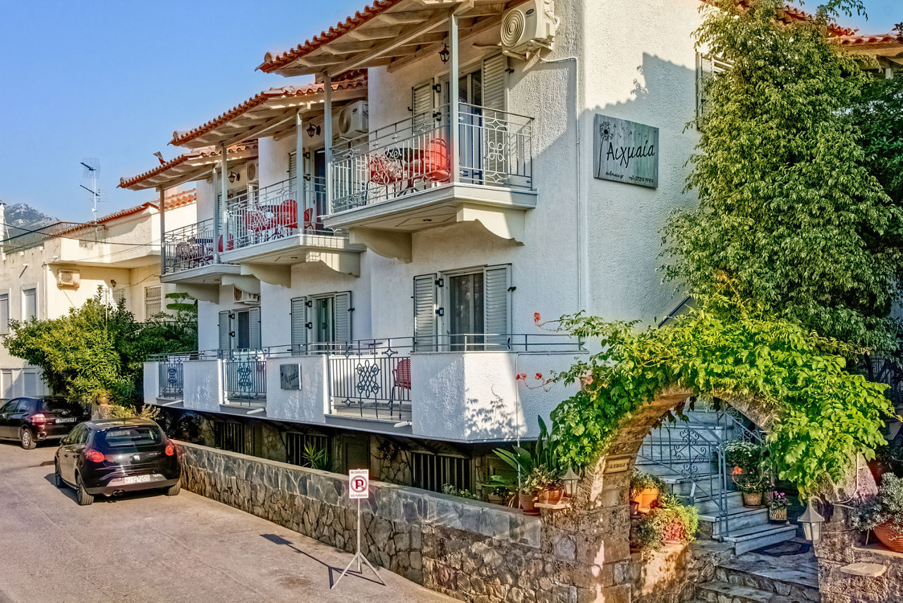 Echmea Apartments