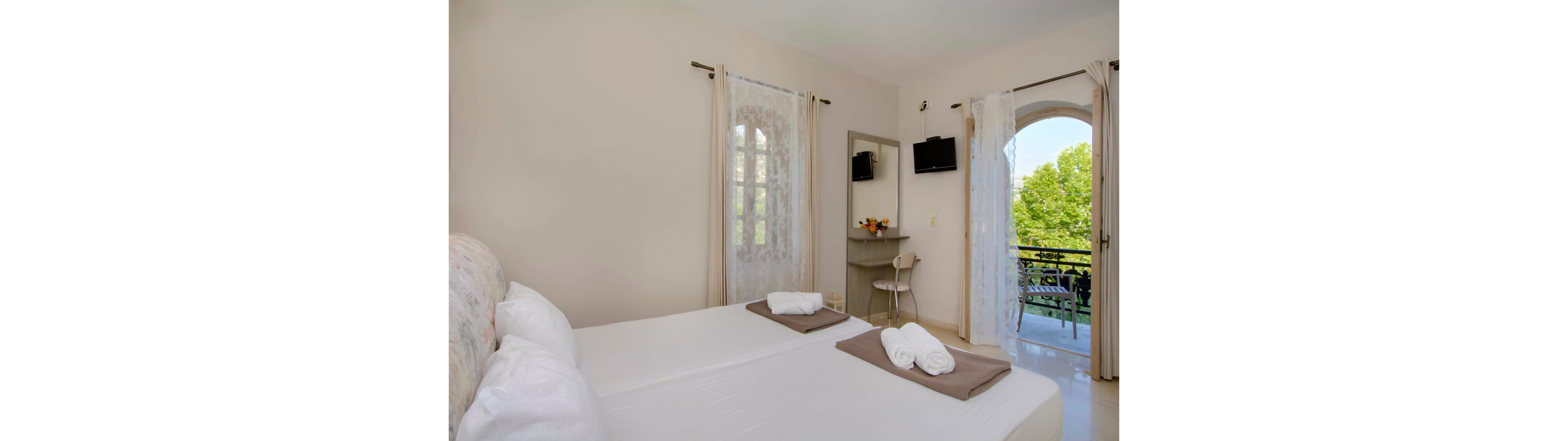 Nikas Rooms and Apartments