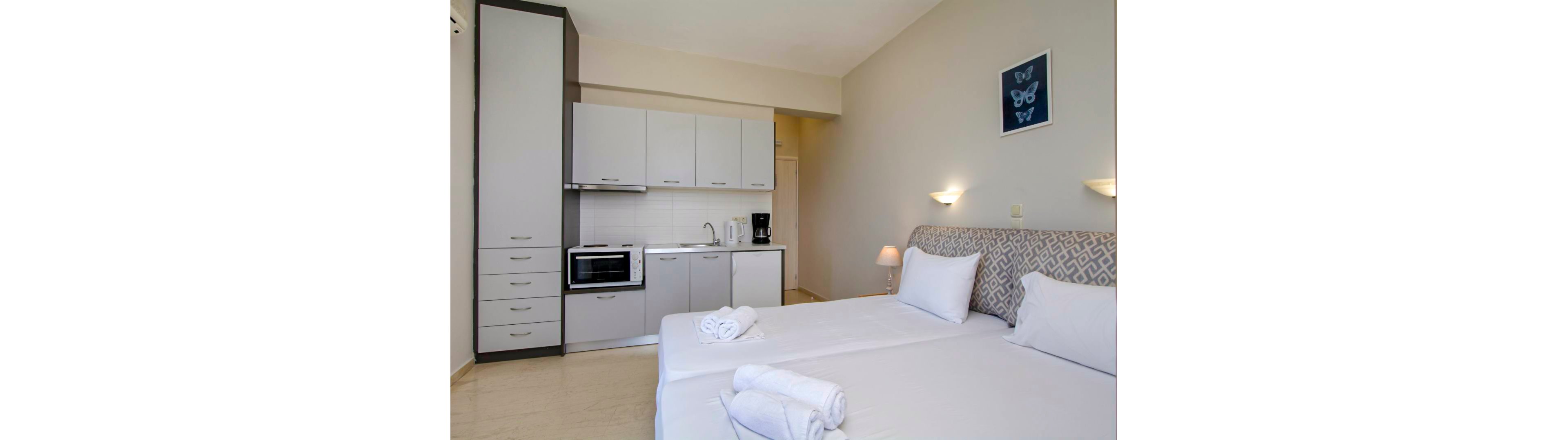 Nikas Rooms and Apartments