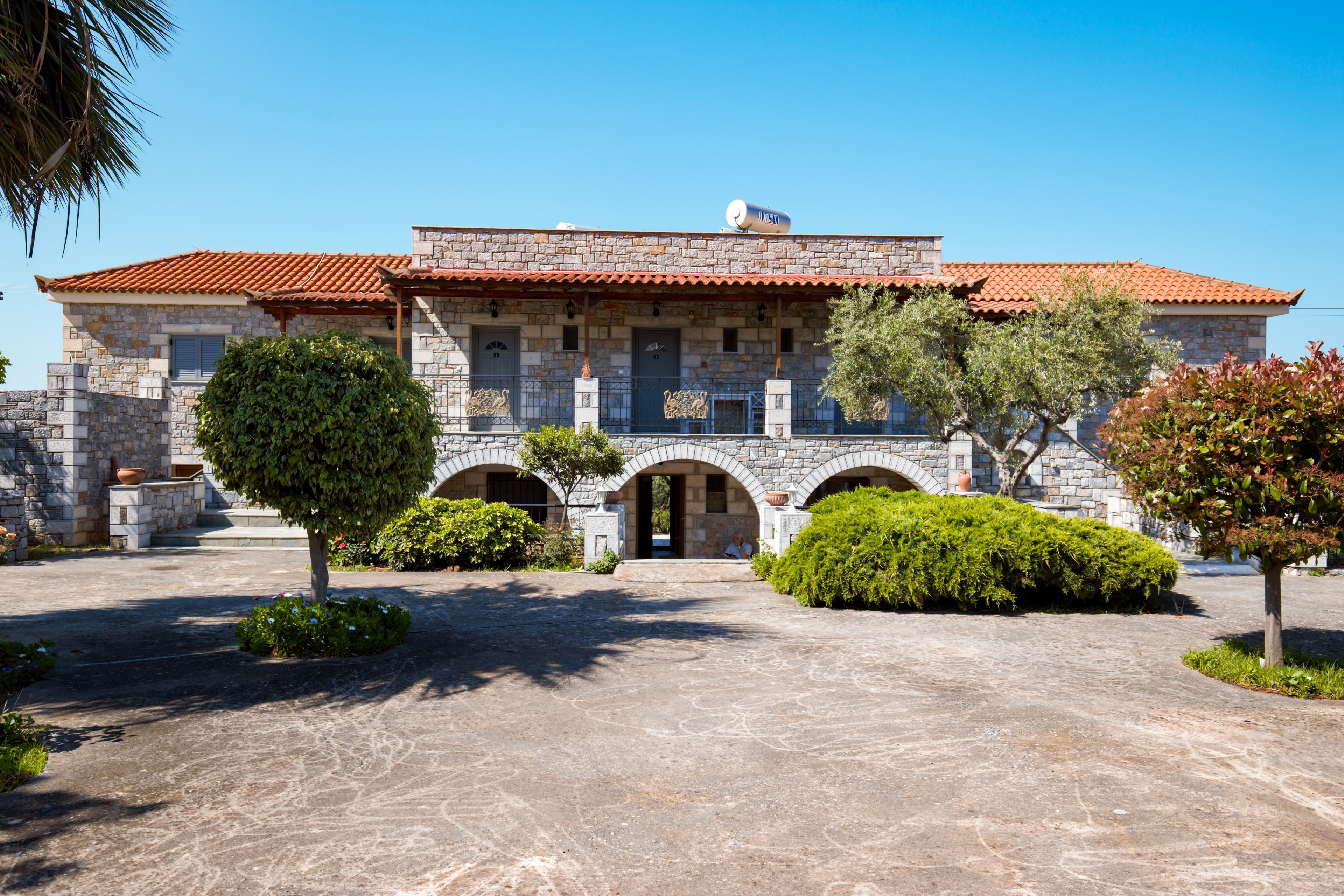 Sunset Studios and Apartments