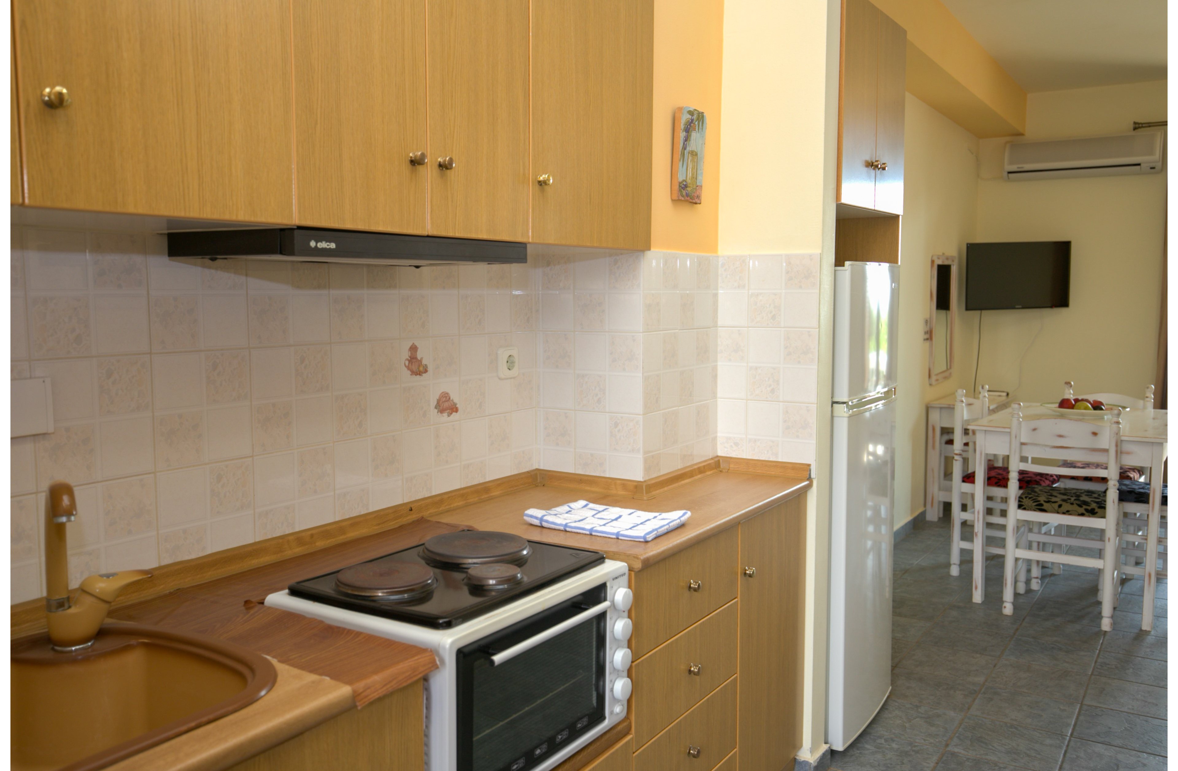 Sunset Studios and Apartments